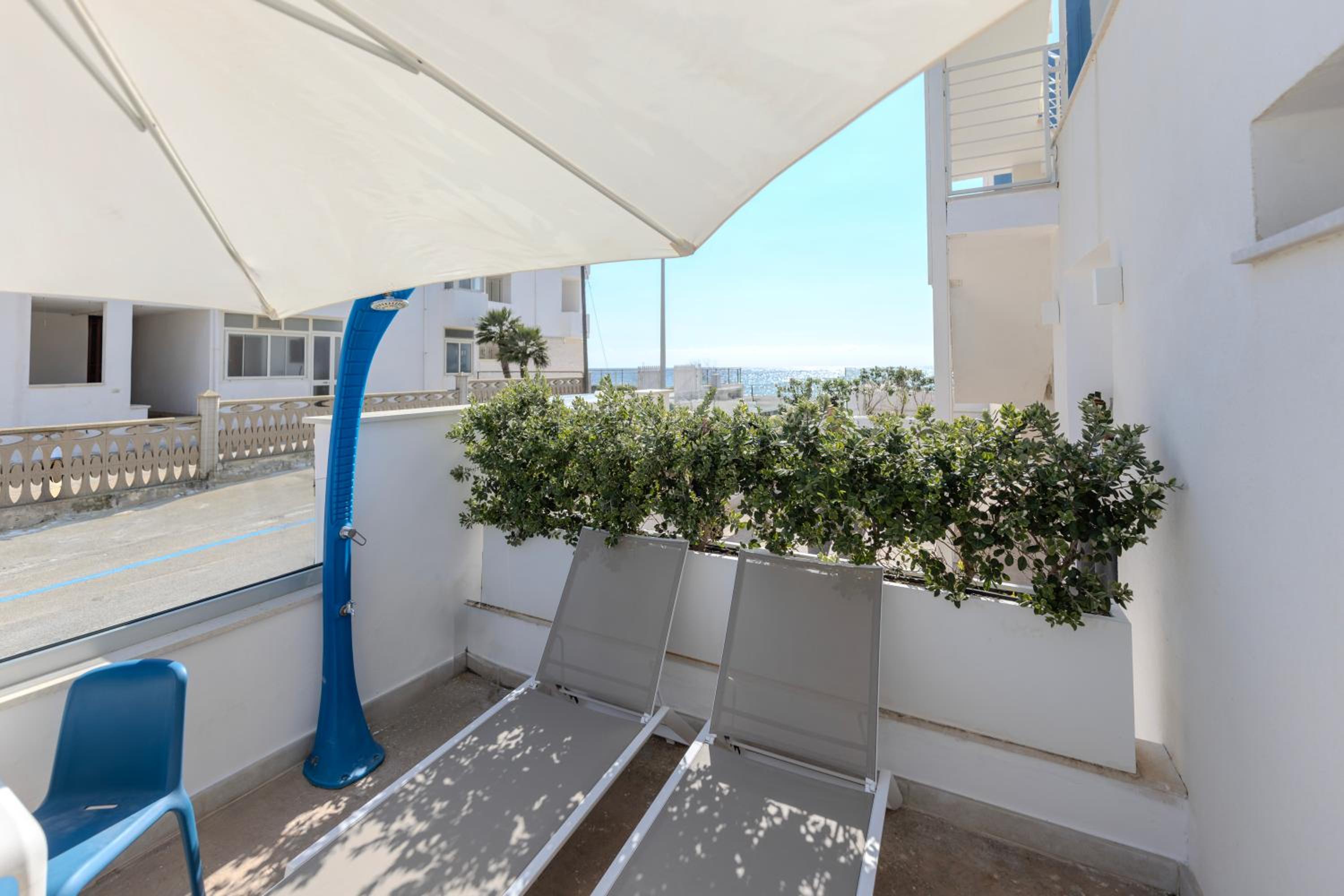 Double Room with Balcony and Sea View