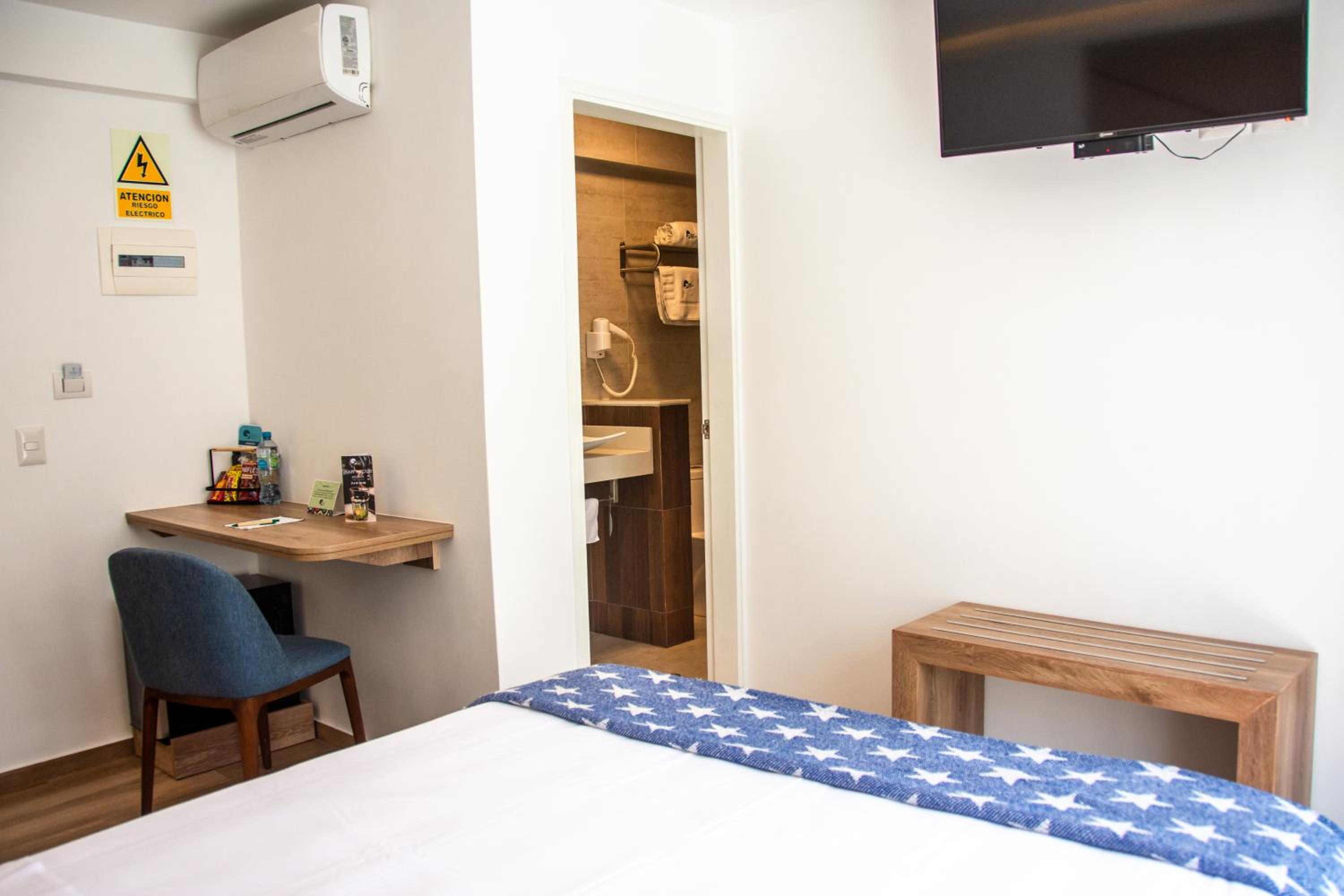 Standard Single Room photo 2