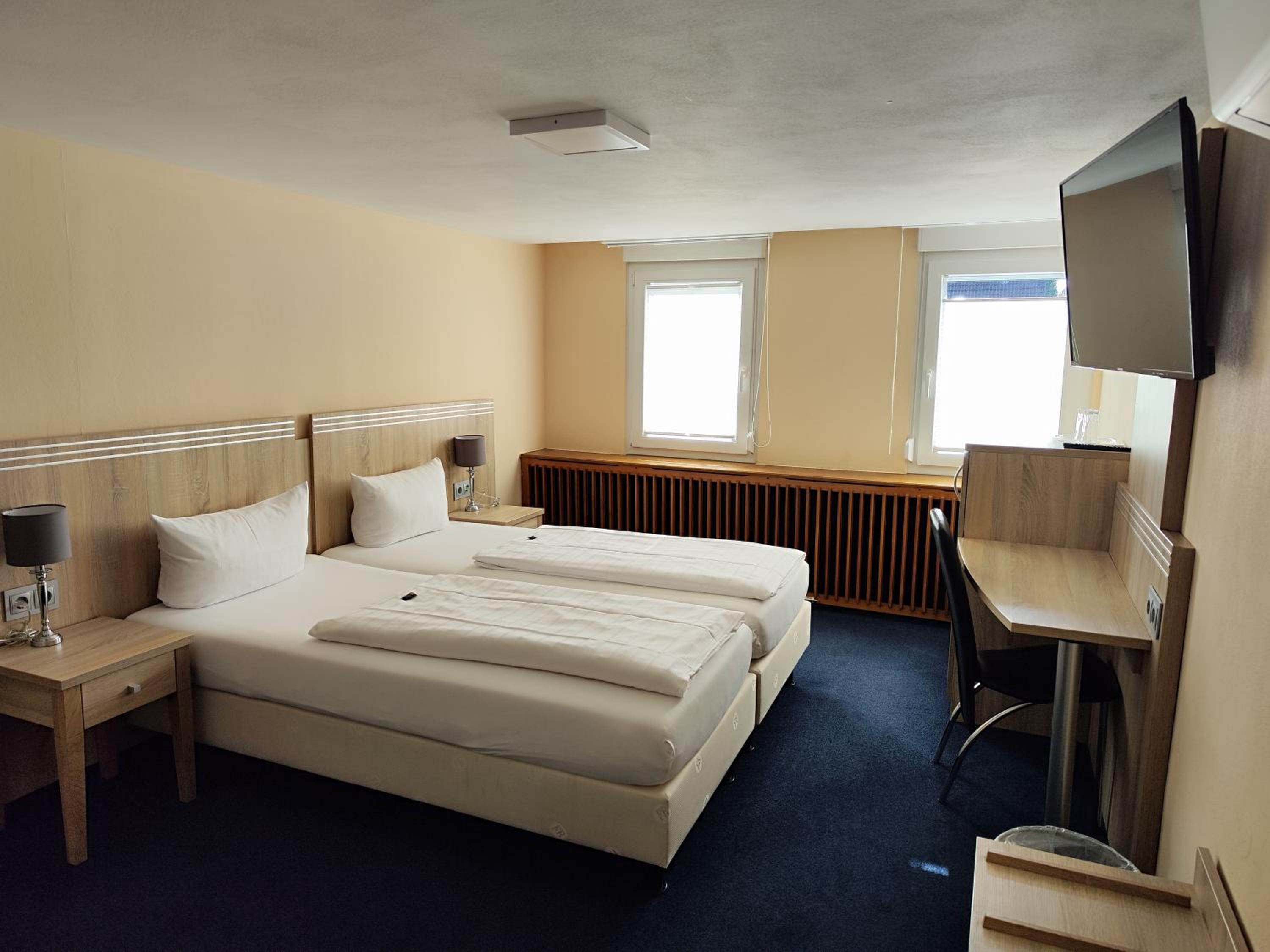 Small Double Room photo 1