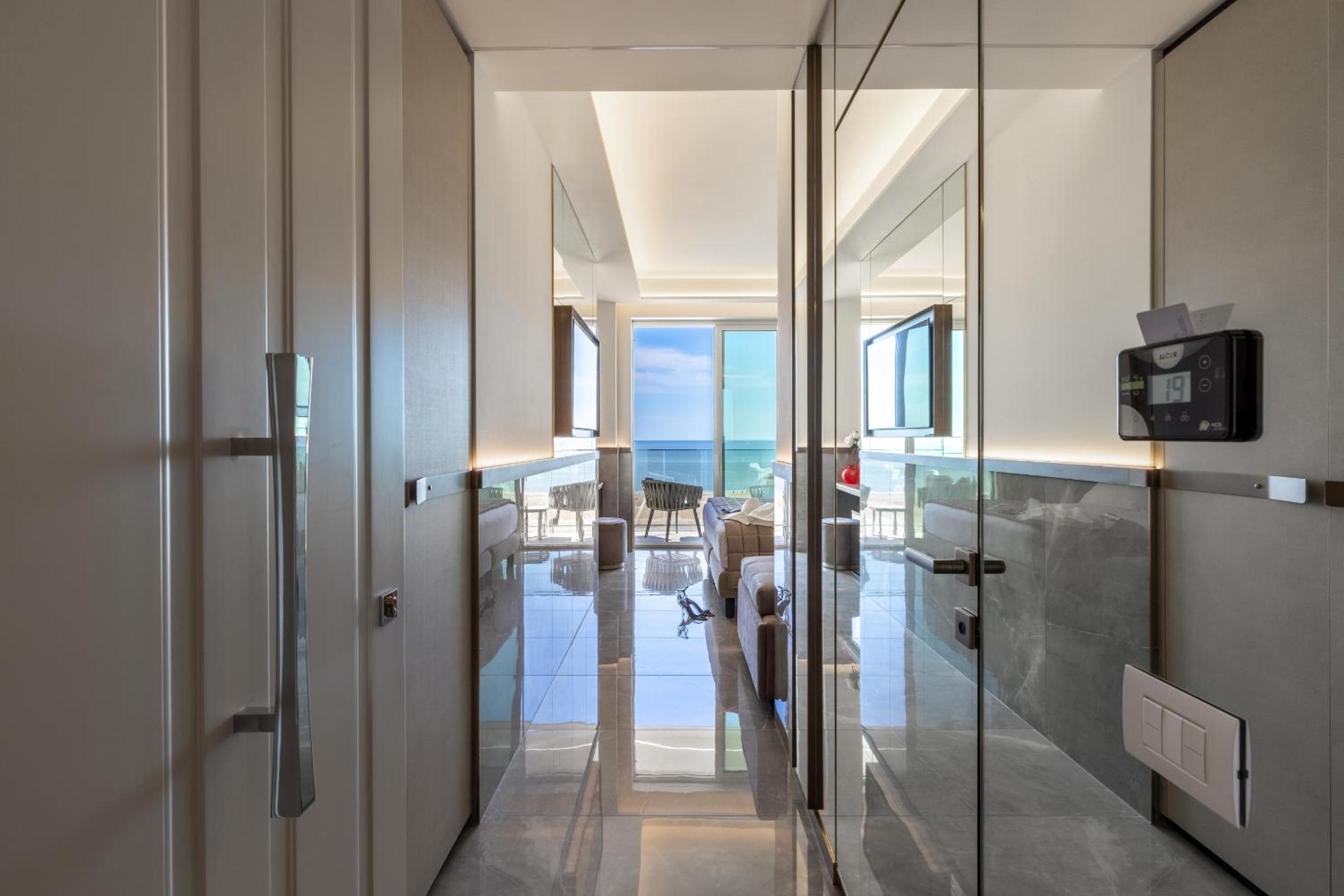 Executive Triple Room - Photo 4