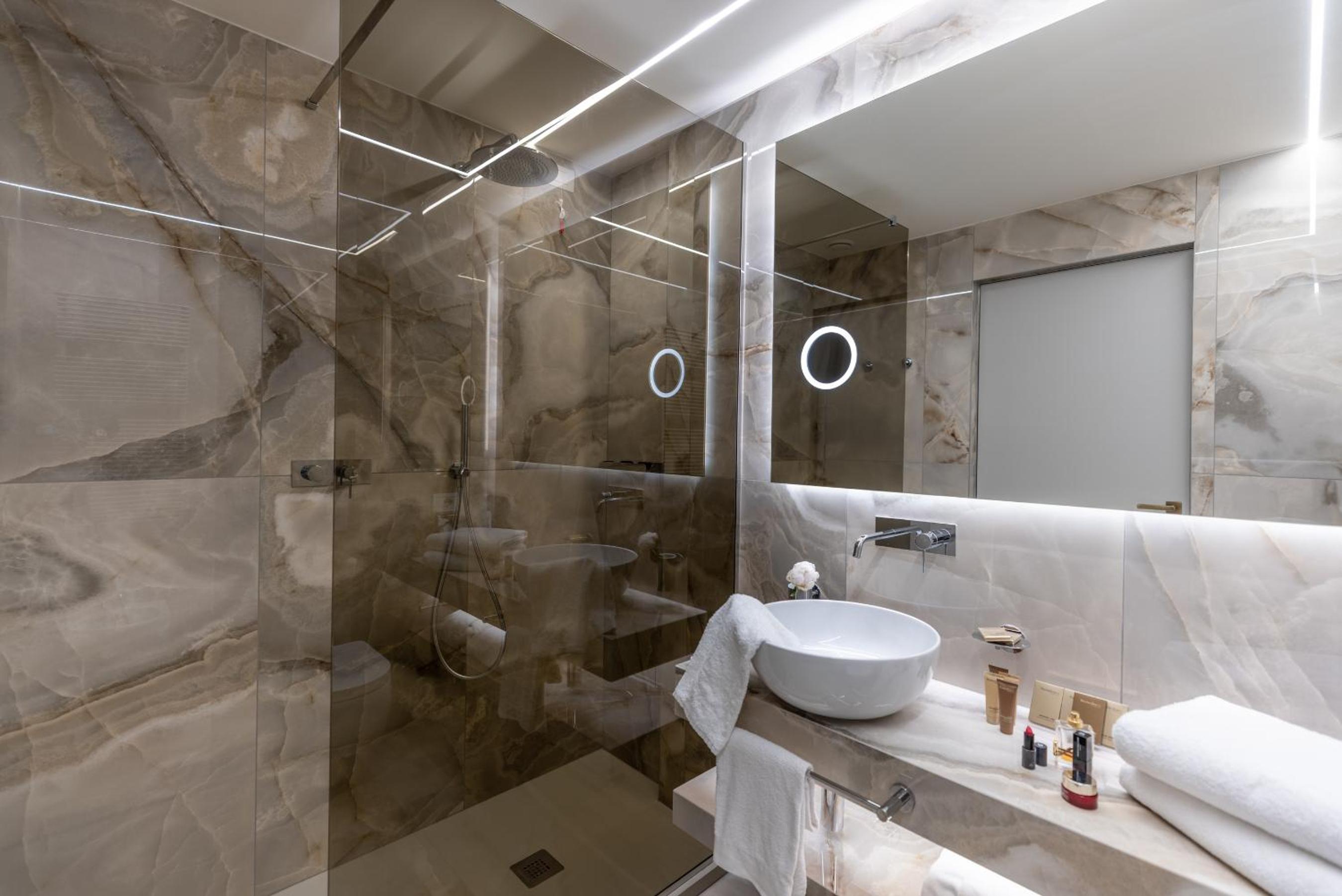 Executive Triple Room - Photo 6