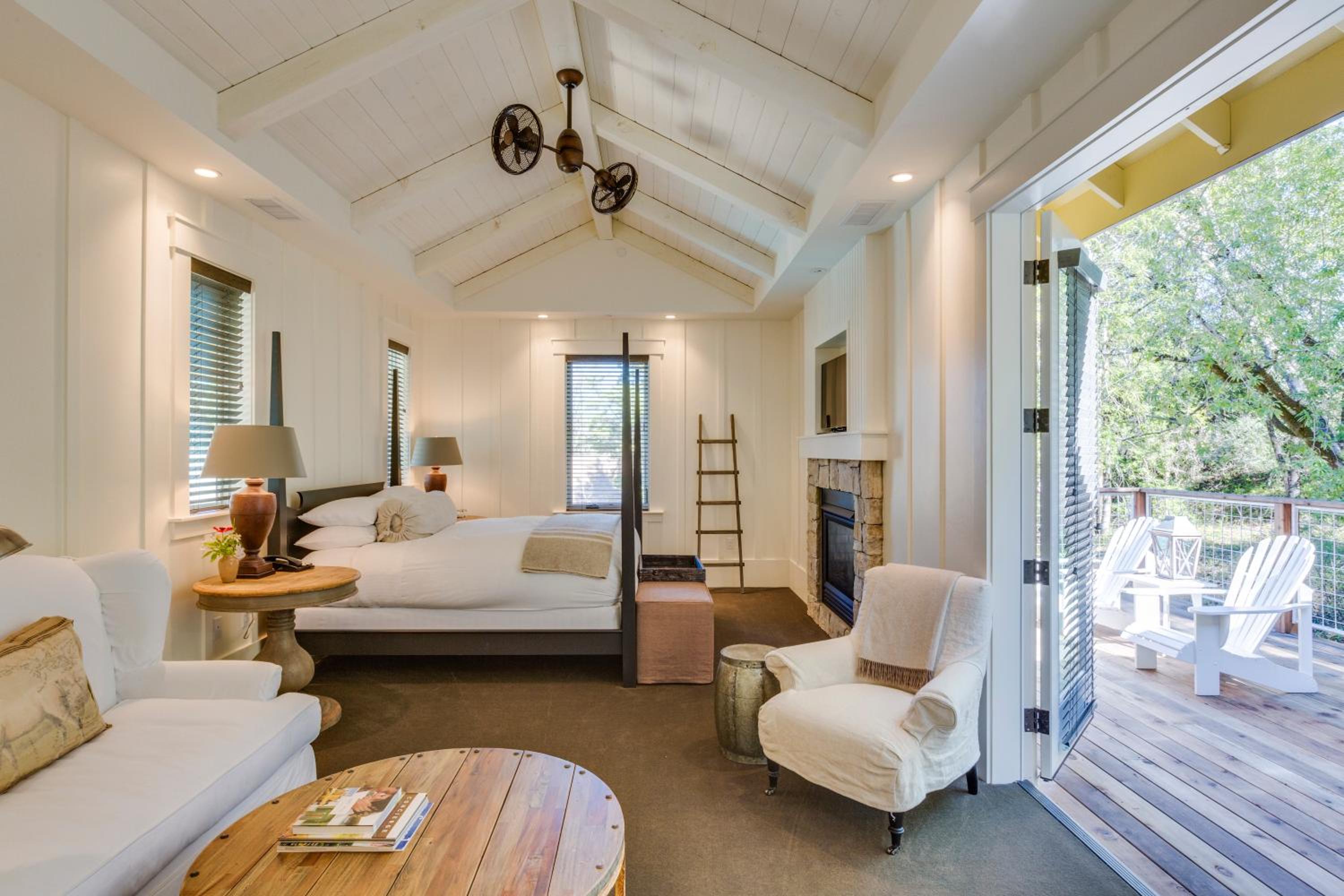 Barn Junior Suite - Photo 1