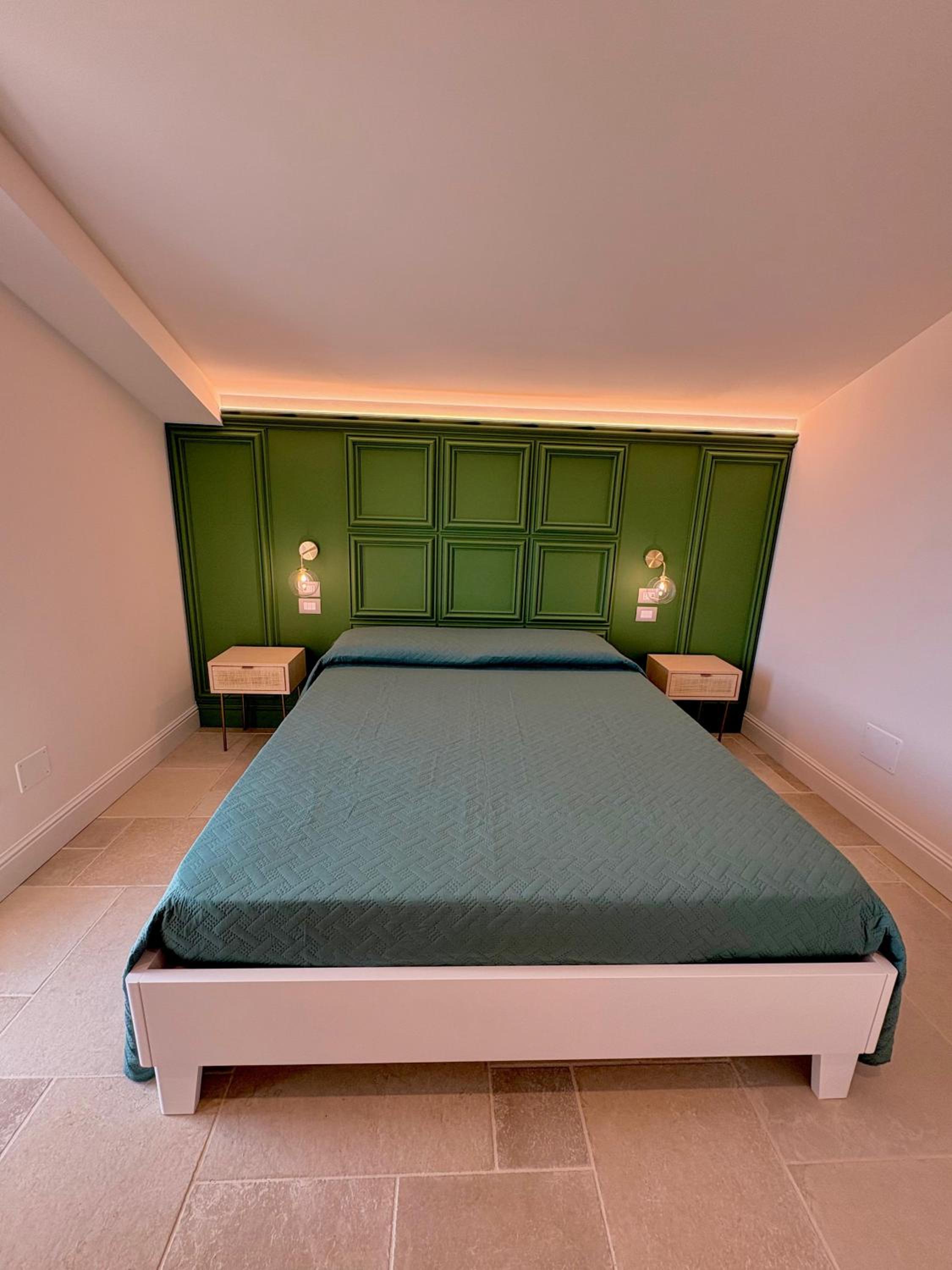 King Room with Mountain View