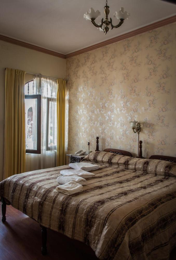 Large Single Room photo 3