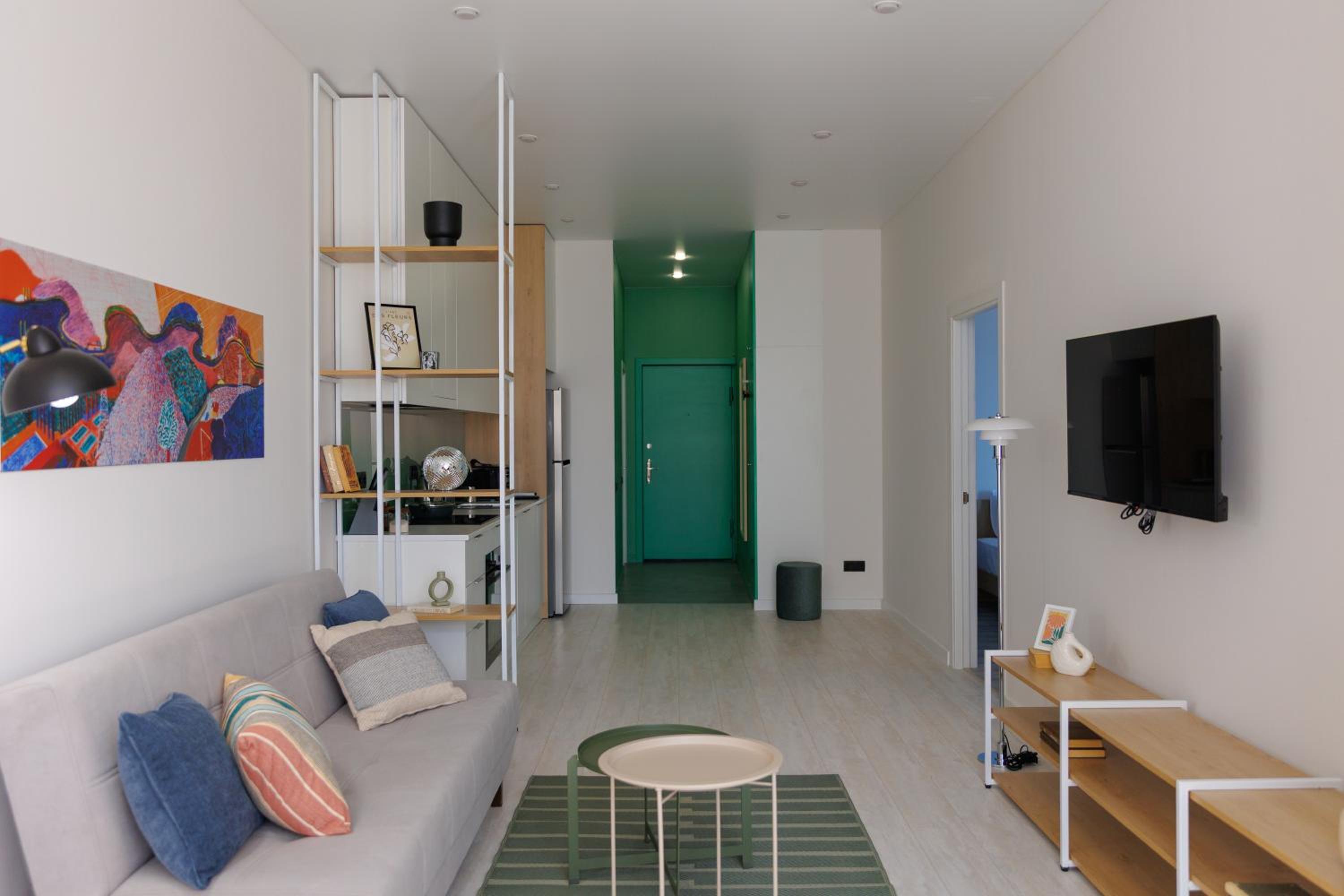 Two-Bedroom Apartment with Balcony photo 2