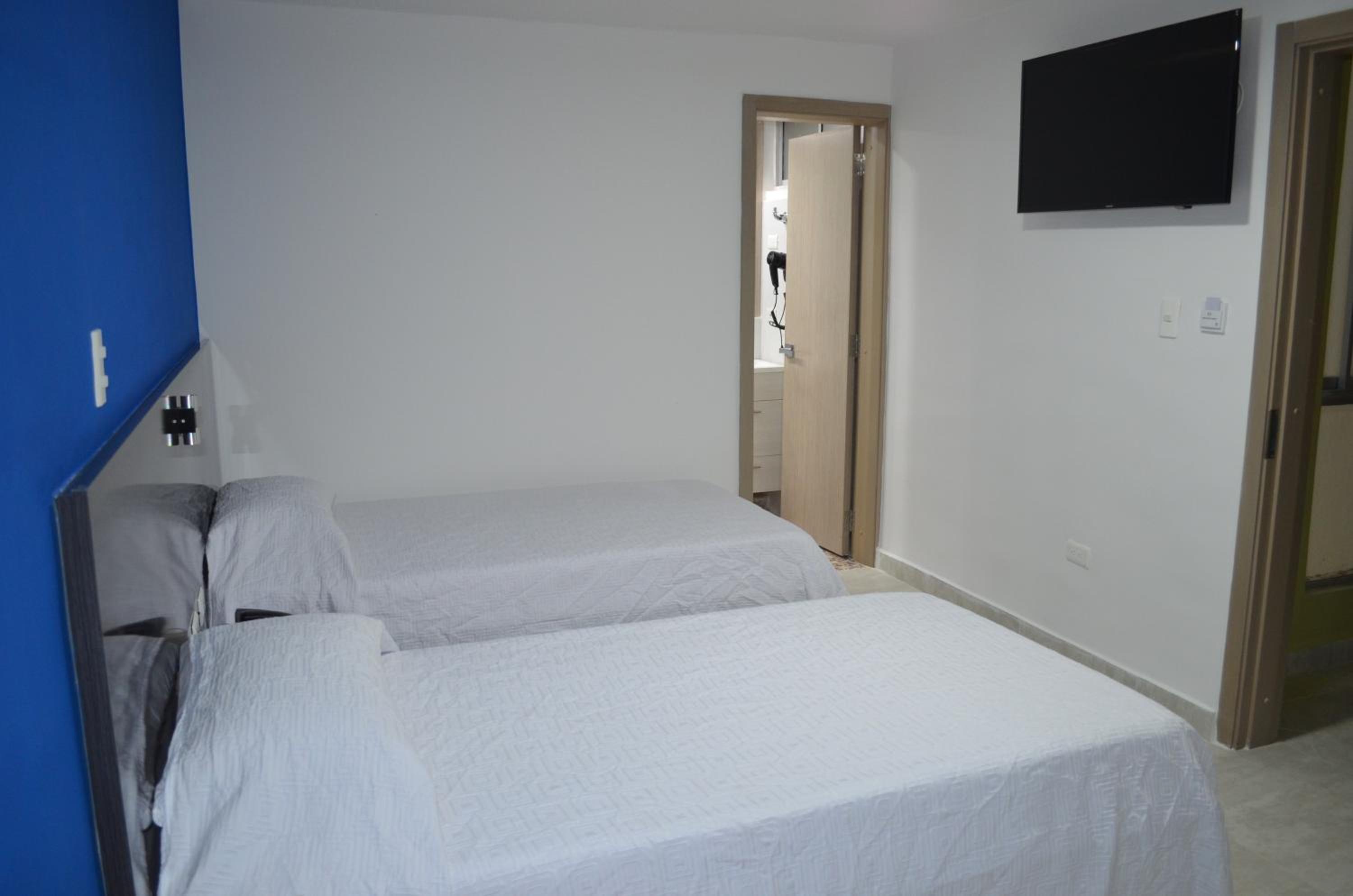 Double or Twin Room photo 3
