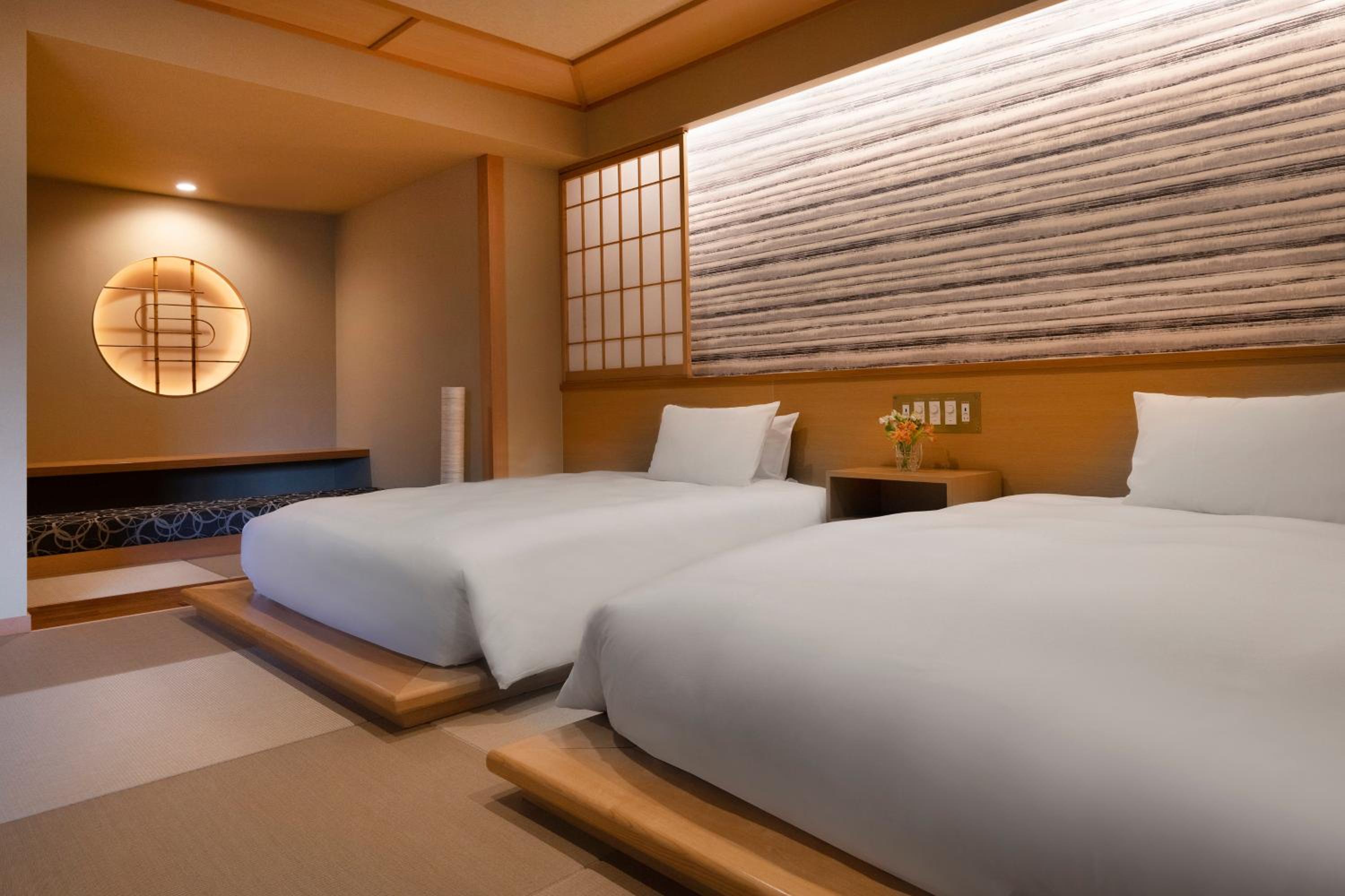 Japanese Twin Suite - High Floor - Photo 2