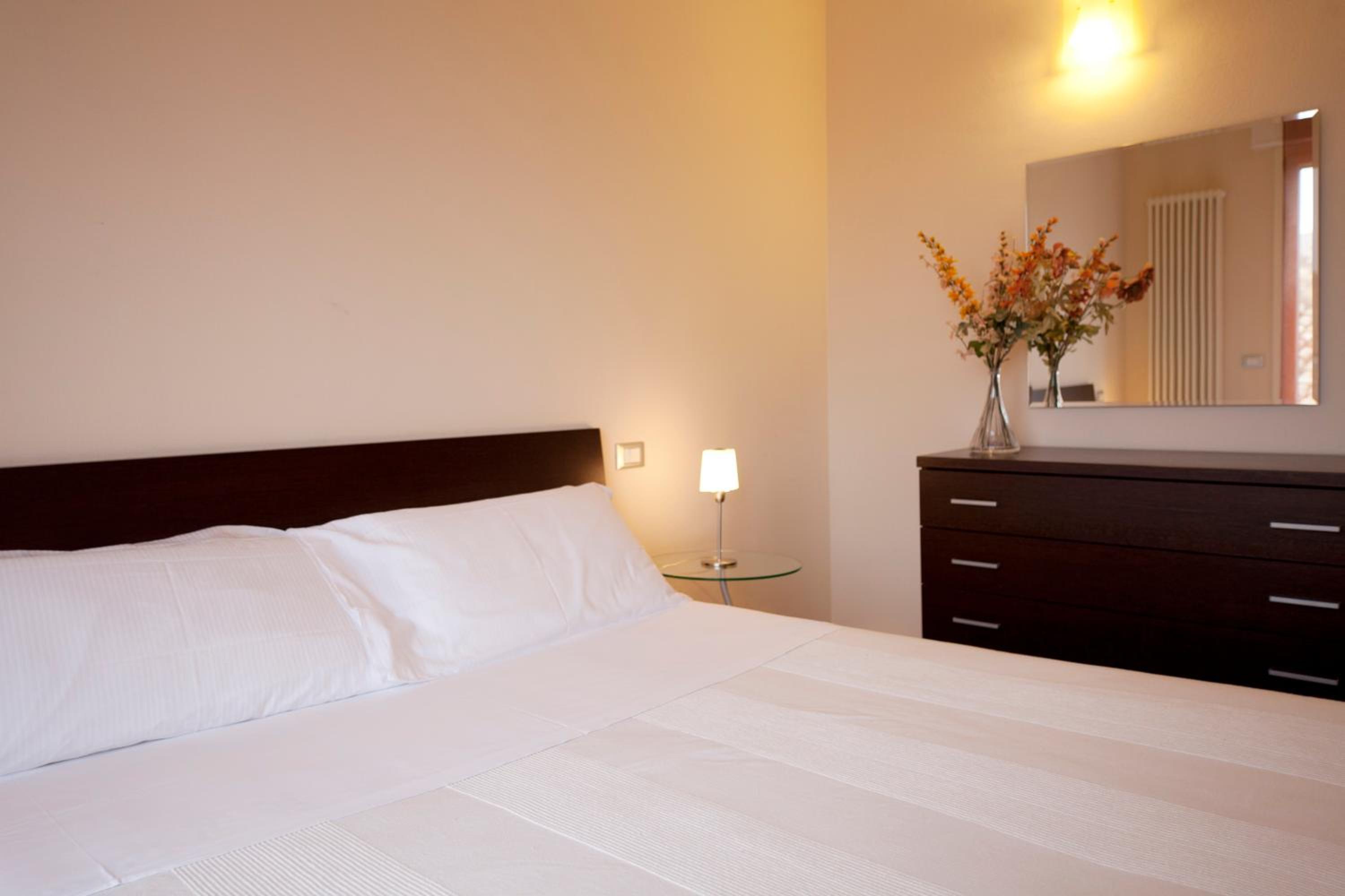 Deluxe Suite - Photo 18