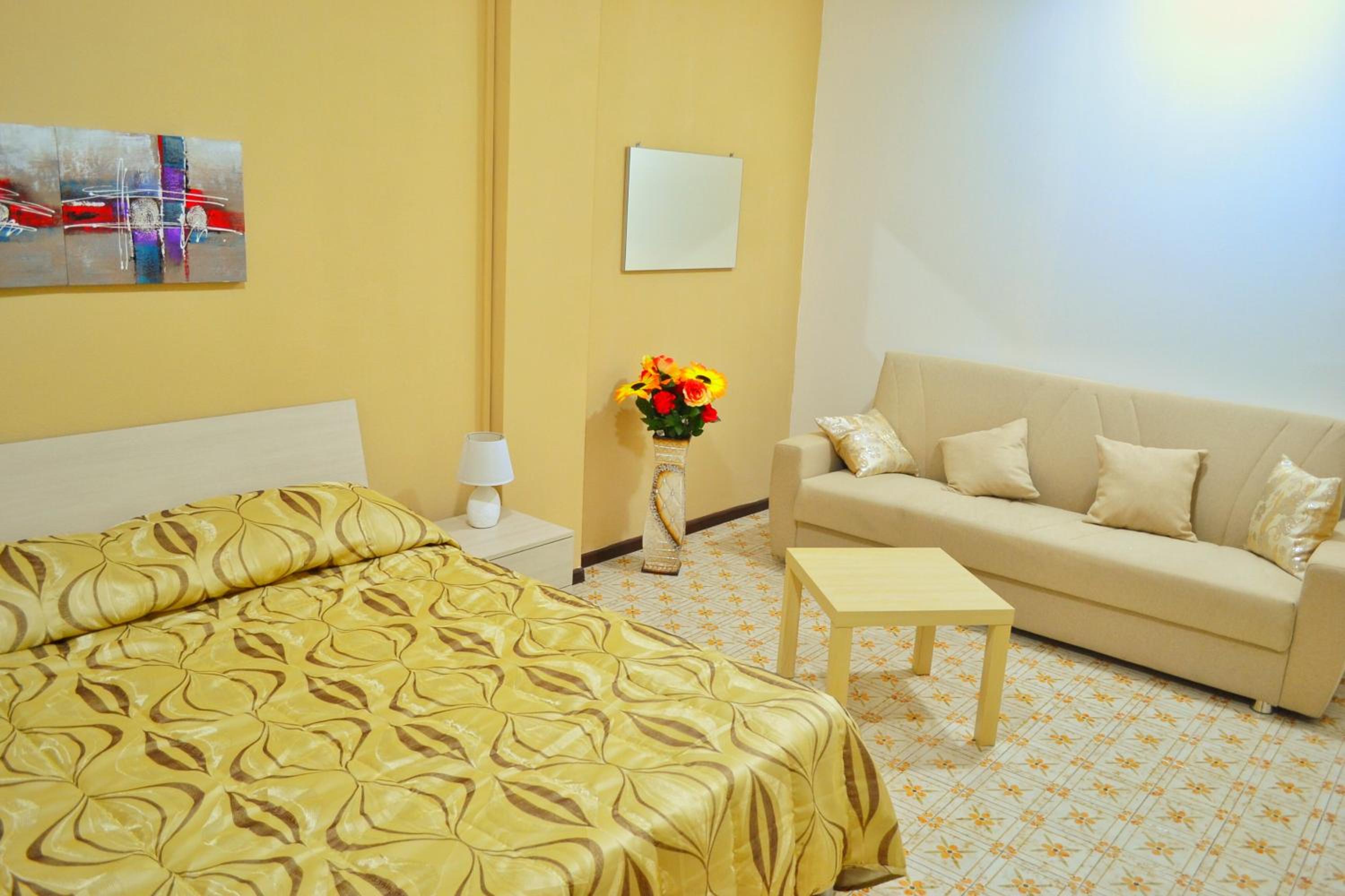 Deluxe Double Room with Extra Bed - Photo 1