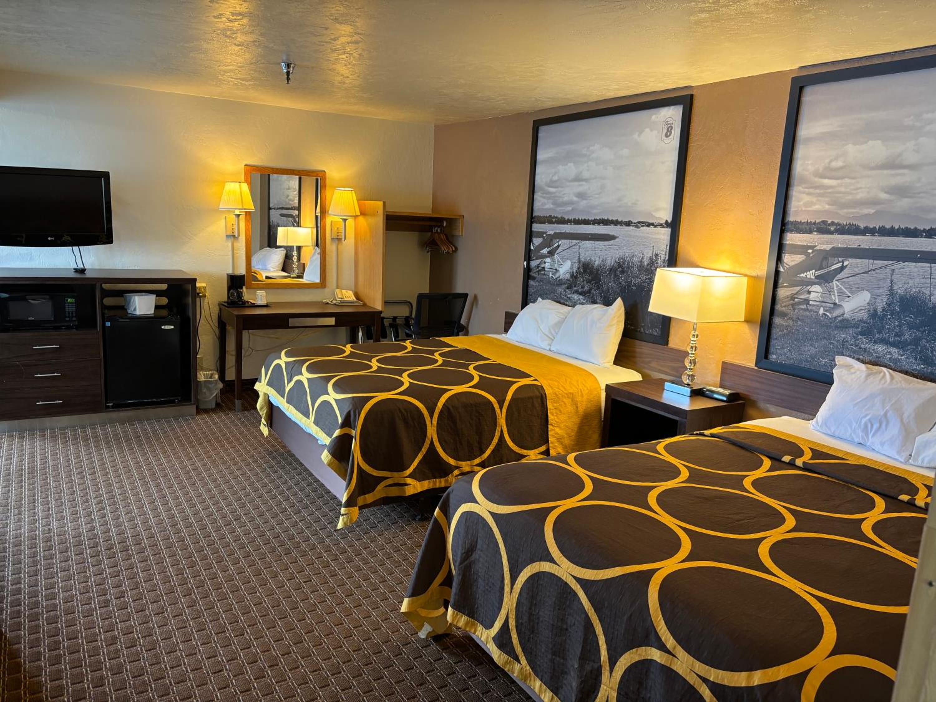 Studio Suite with Two Queen Beds and Ocean View - Non-Smoking - Photo 1