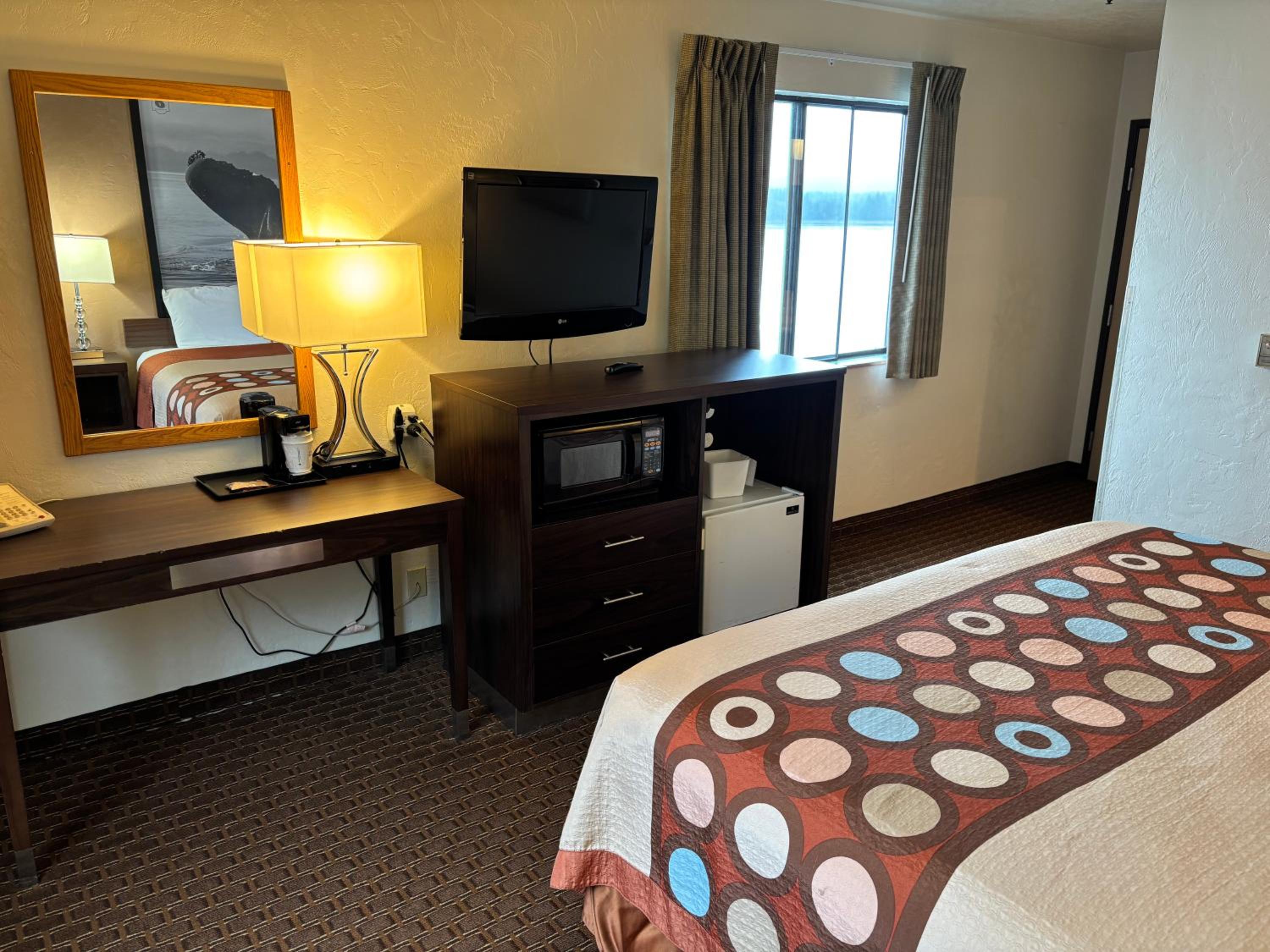 King Room with Ocean View - Non-Smoking - Photo 3