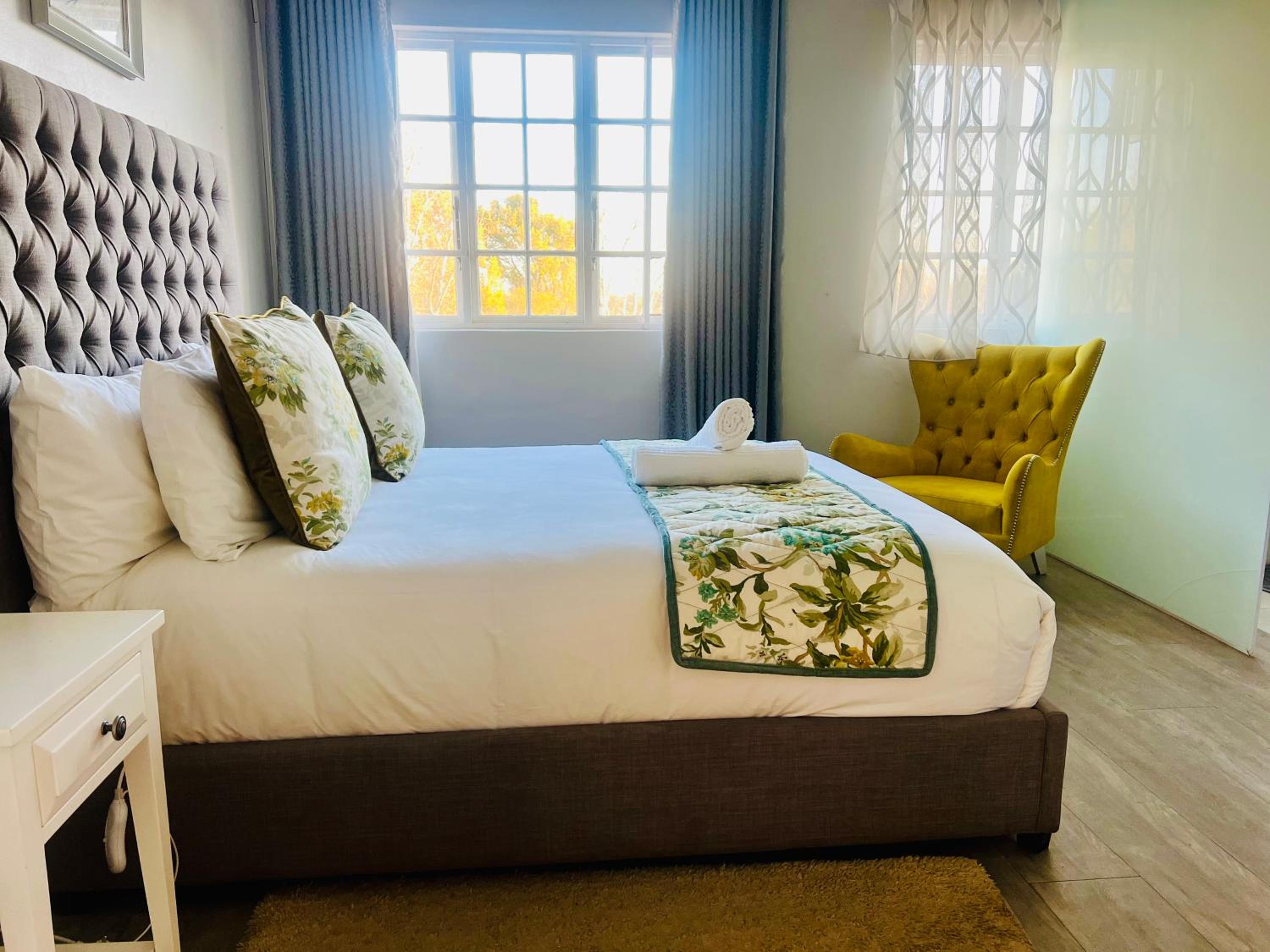 Double Room - Photo 2