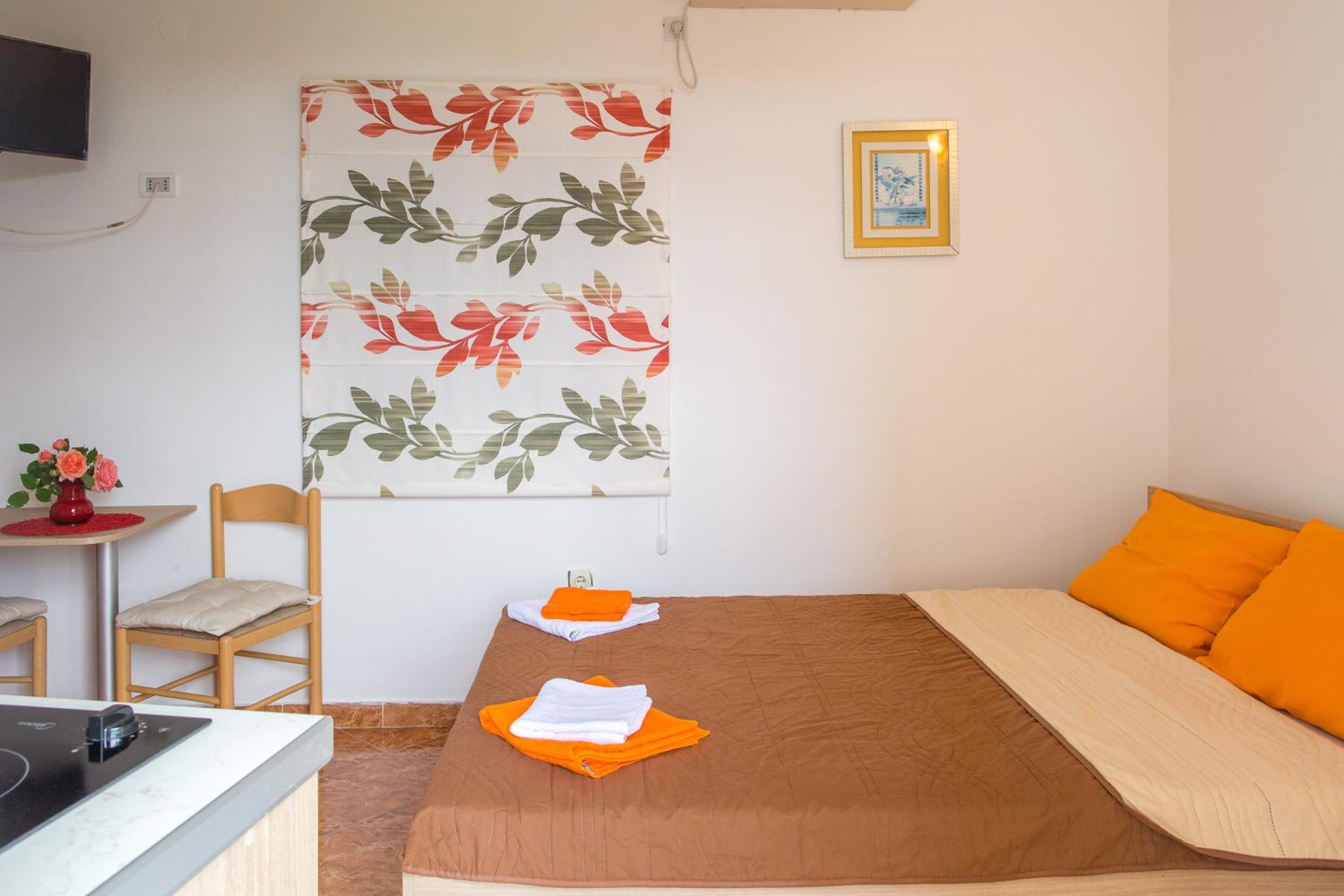 Studio Apartment photo 2