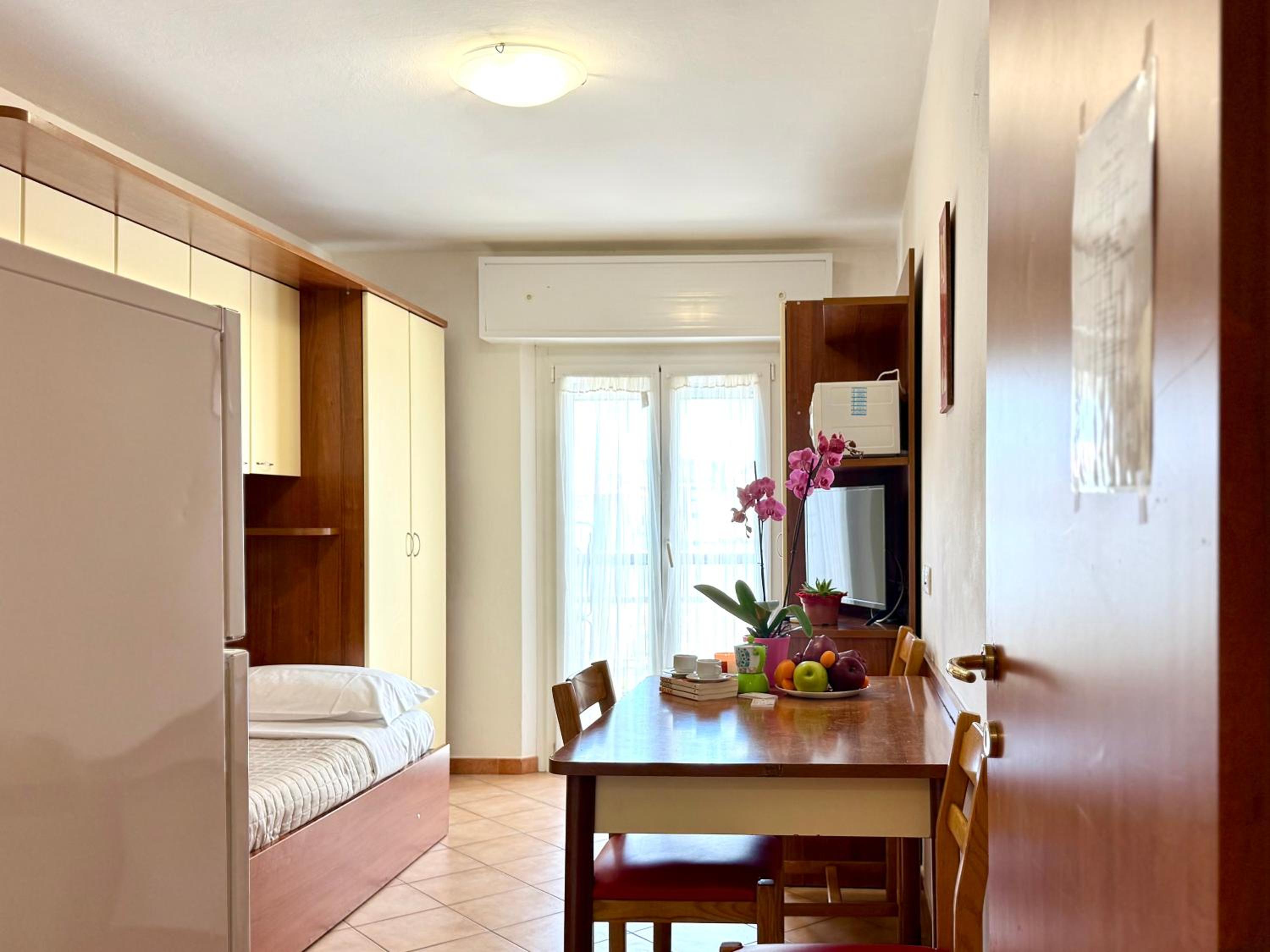 One-Bedroom Apartment with Balcony