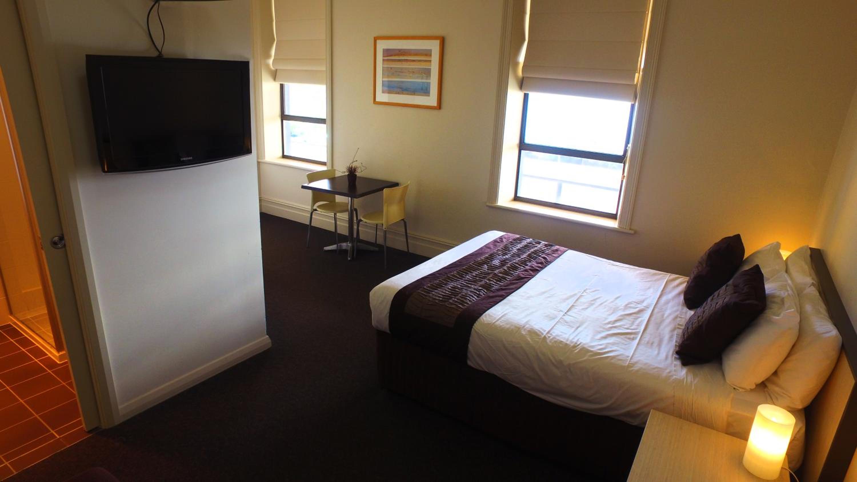 Sorrento's Double Room - Photo 3
