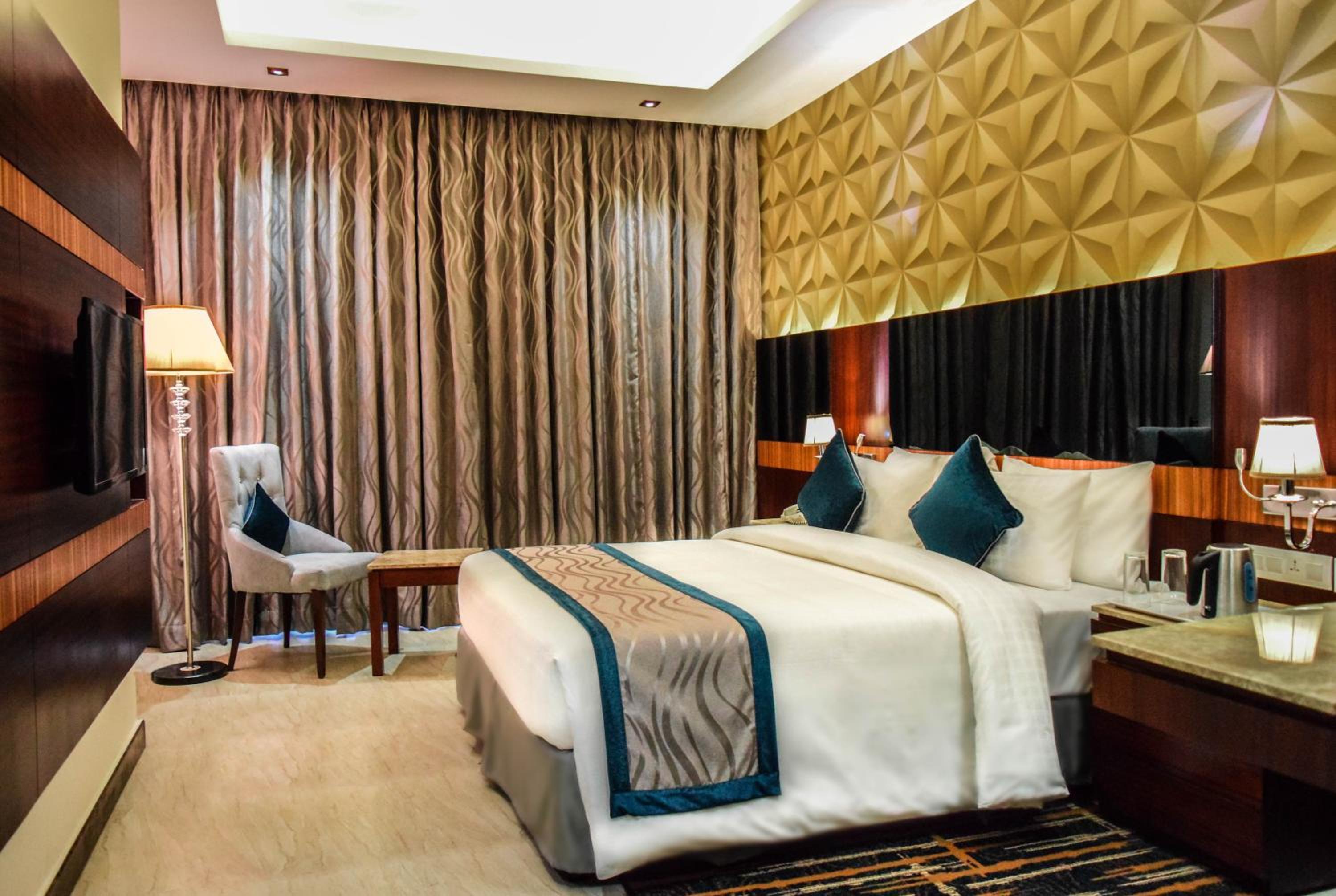 Deluxe Double or Twin Room
