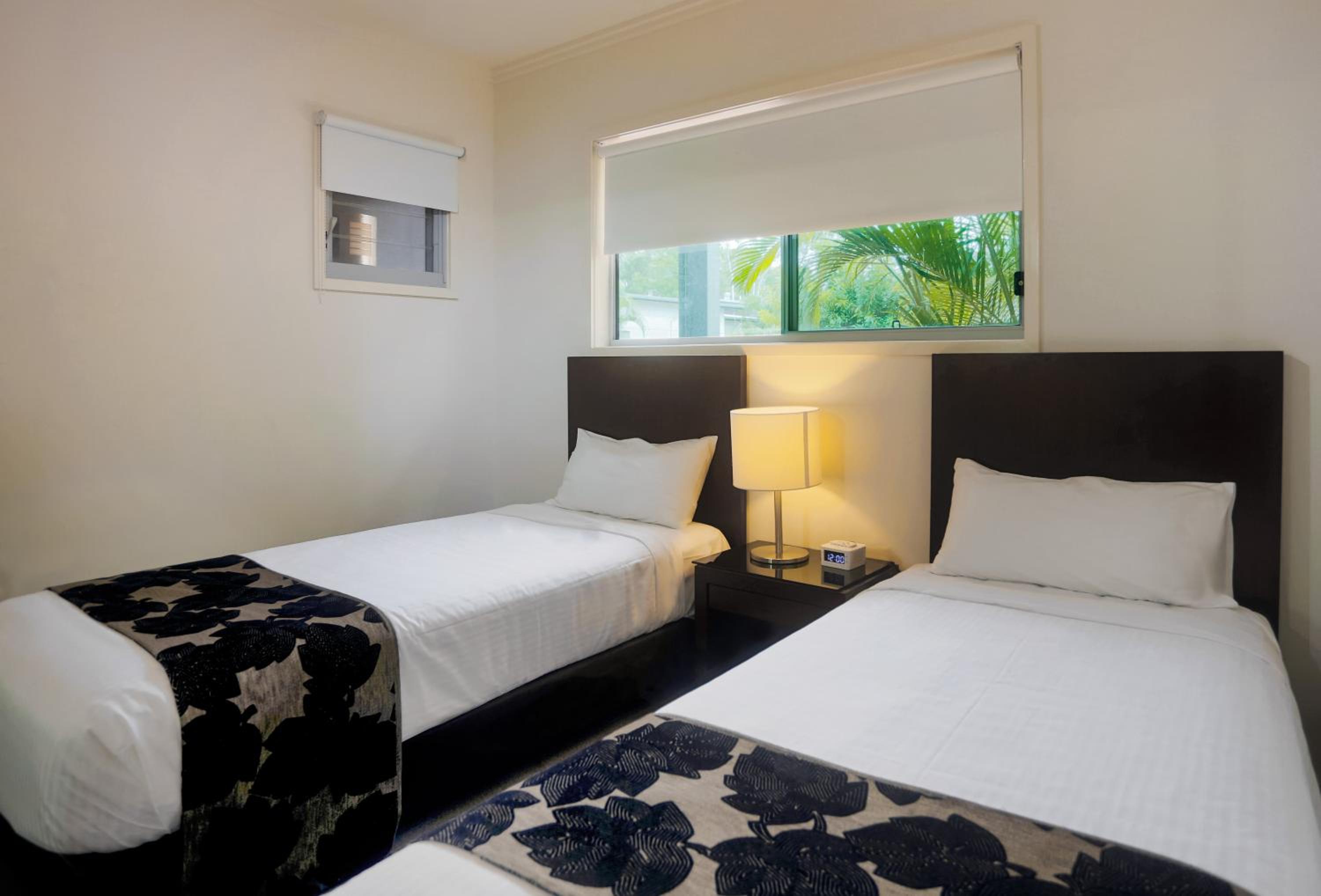 Three-Bedroom Classic Villa - Photo 10