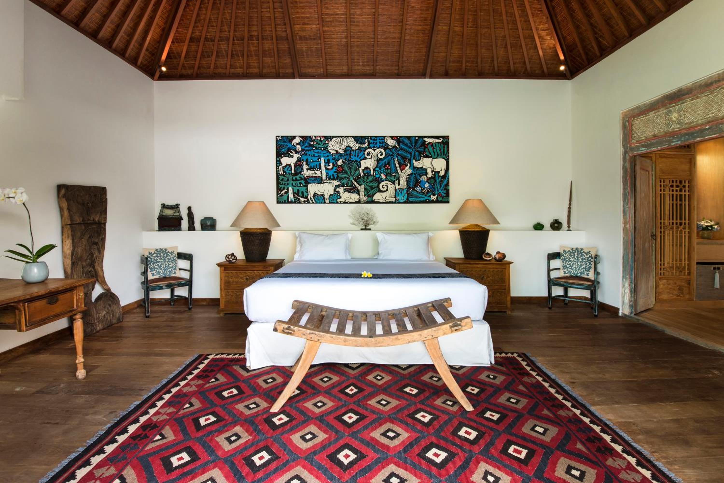 7 Bedrooms, Private Pool, with Complimentary Airport Transfers and Private Chef photo 1