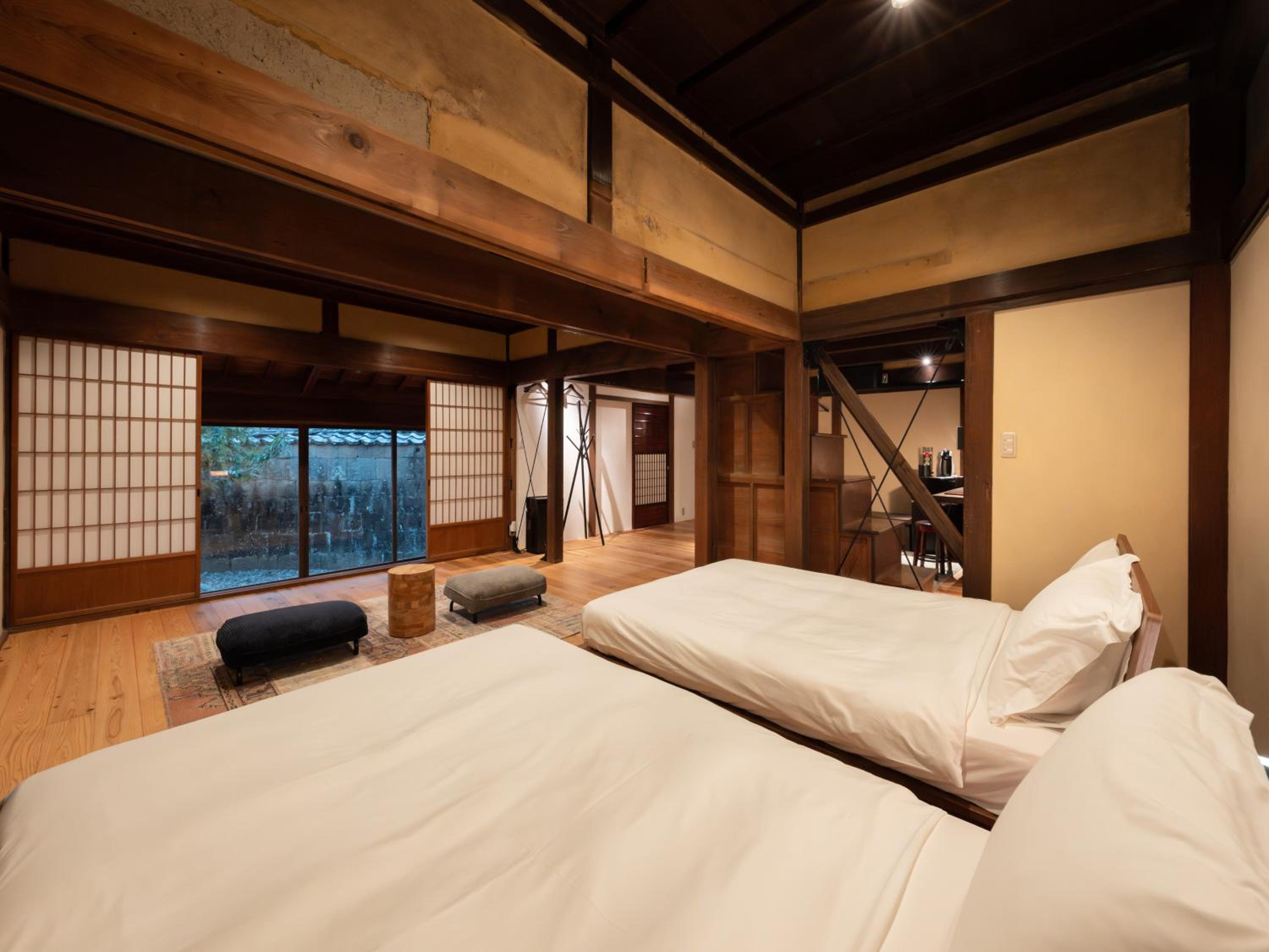 Quadruple Room with Private External Bathroom photo 2