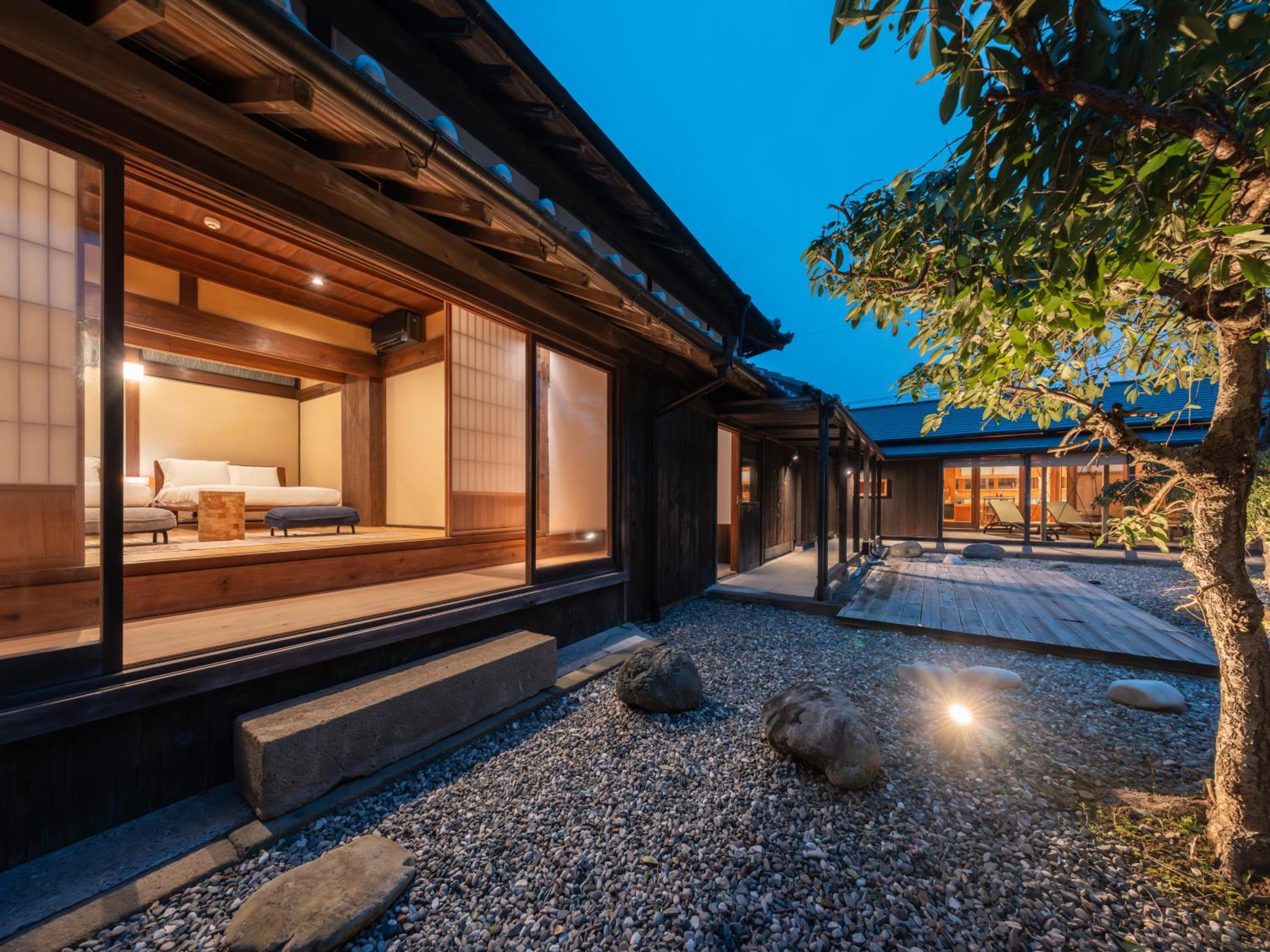 Quadruple Room with Private External Bathroom photo 1