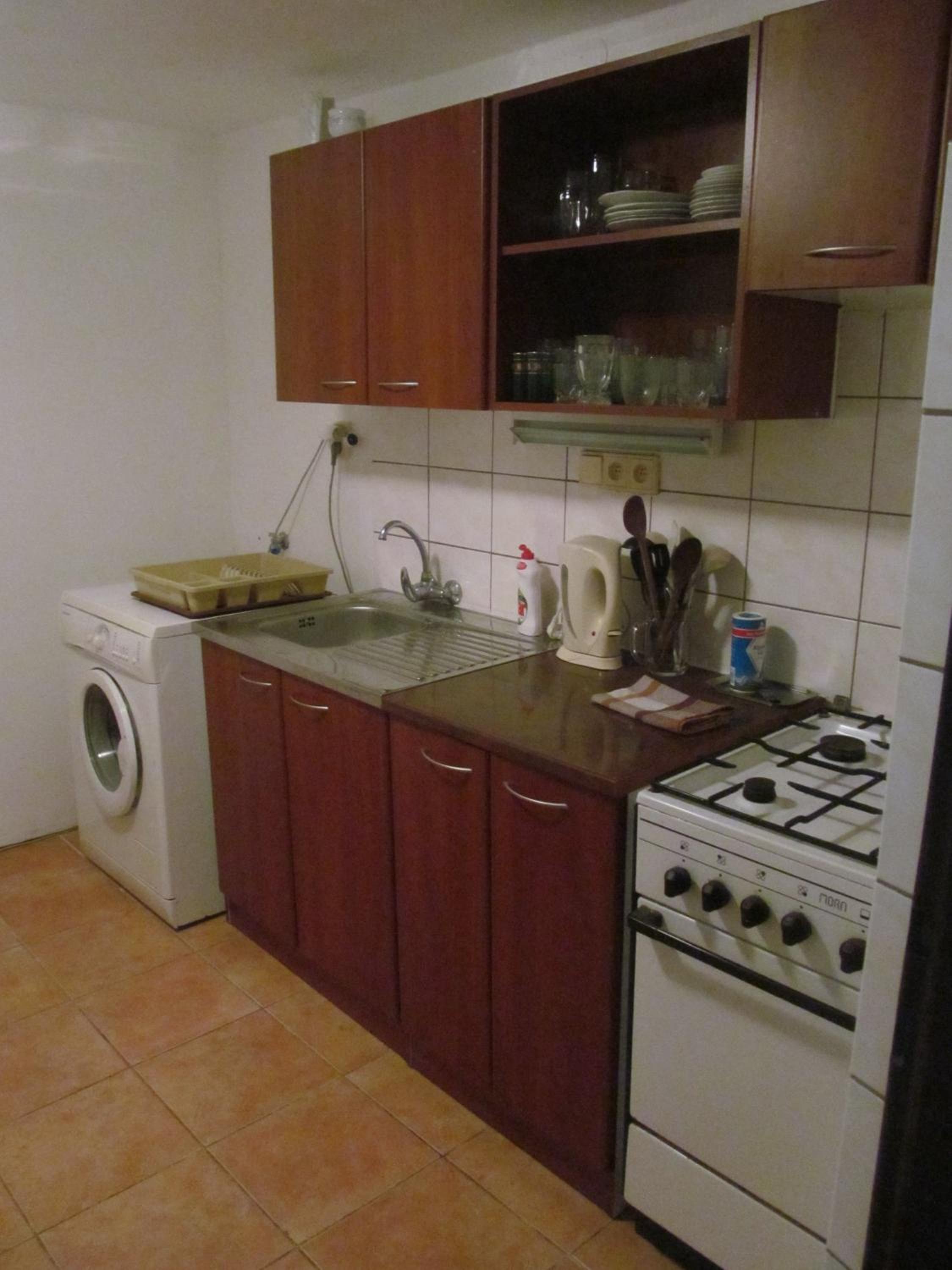 Double Room with Shared Bathroom photo 3
