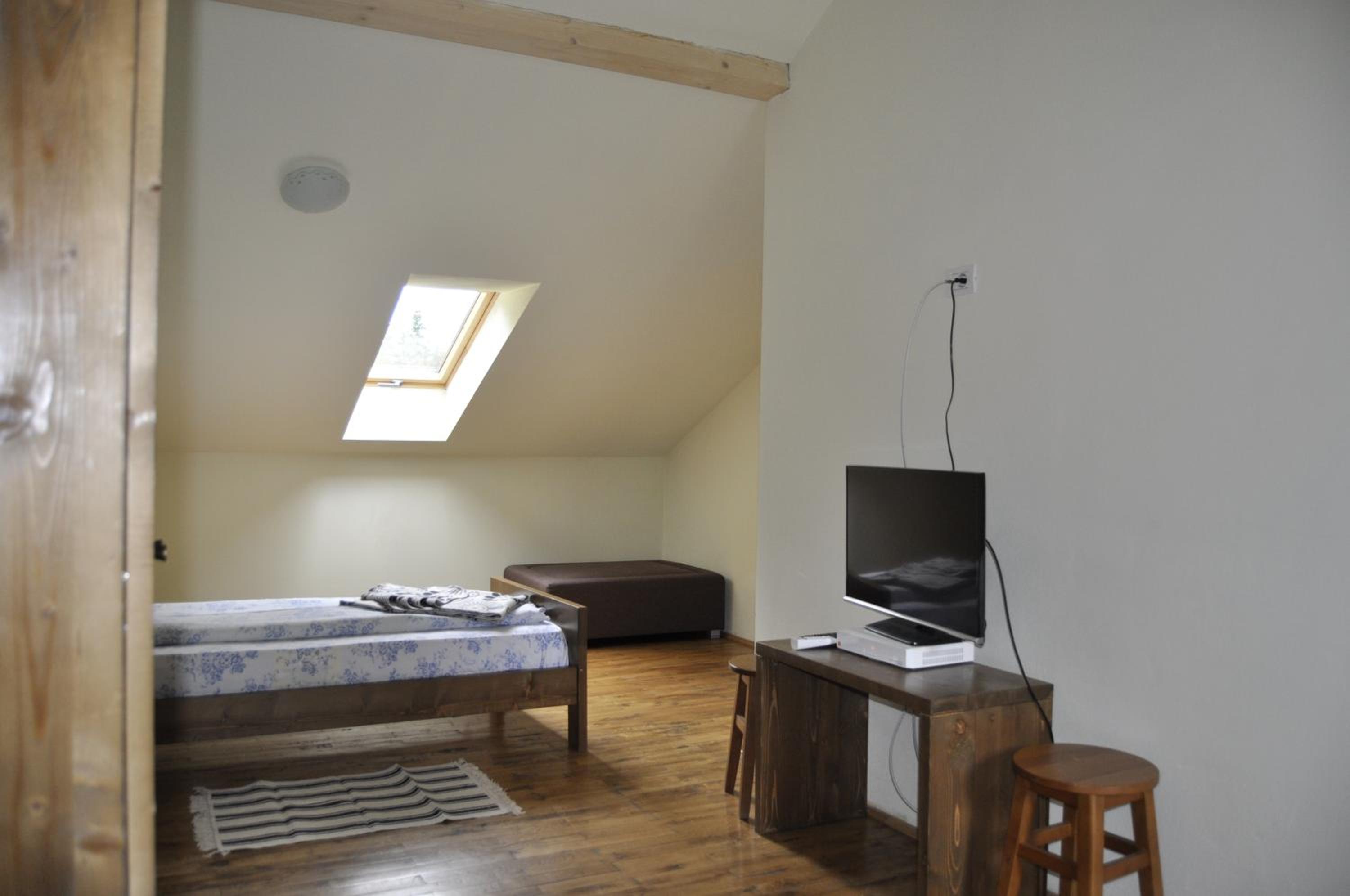 Family Room - Photo 14