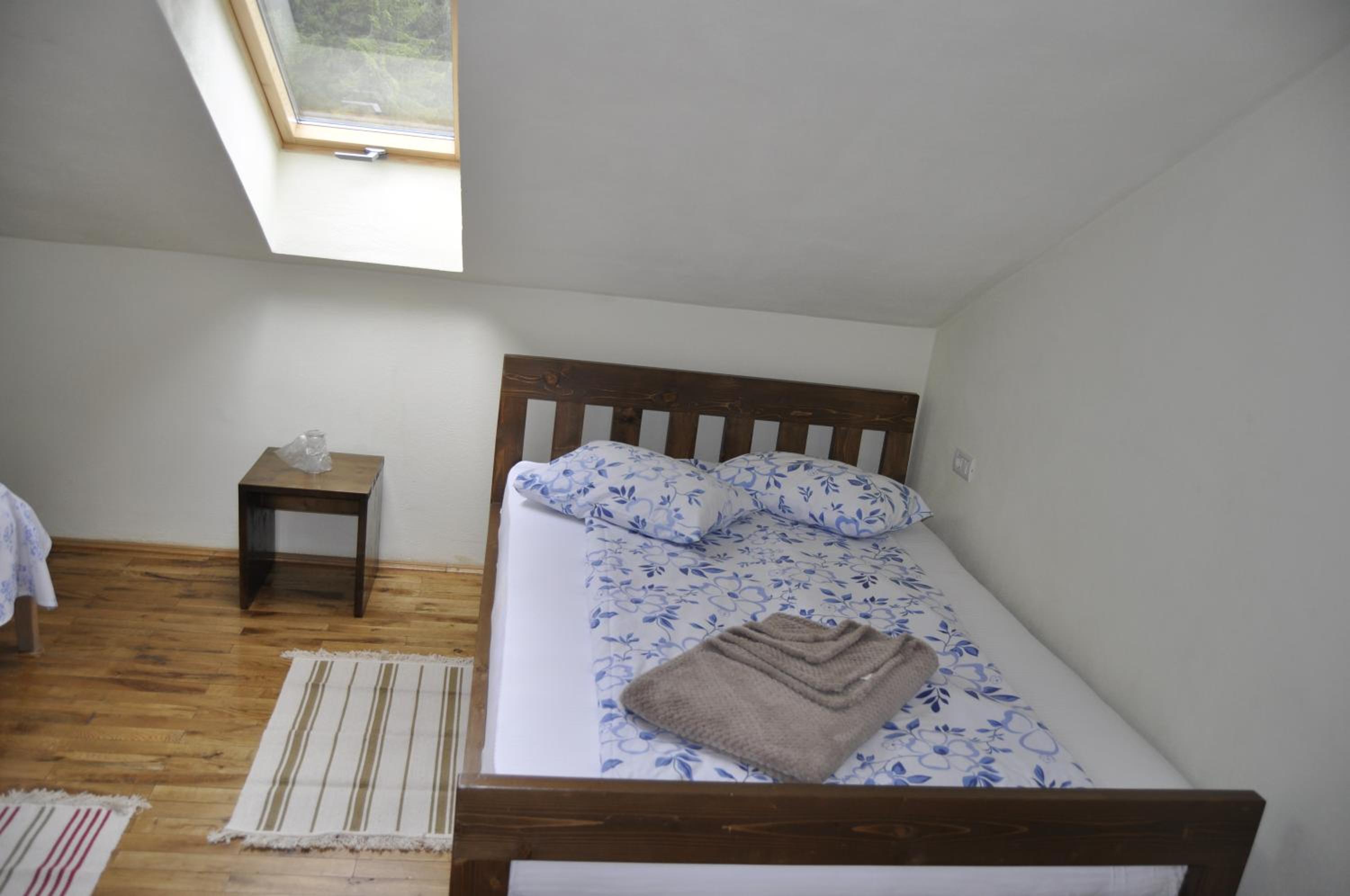 Family Room - Photo 15