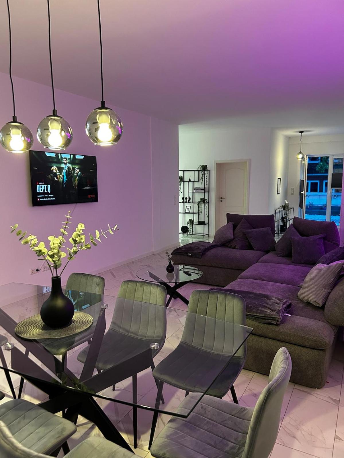 Three-Bedroom Apartment photo 2