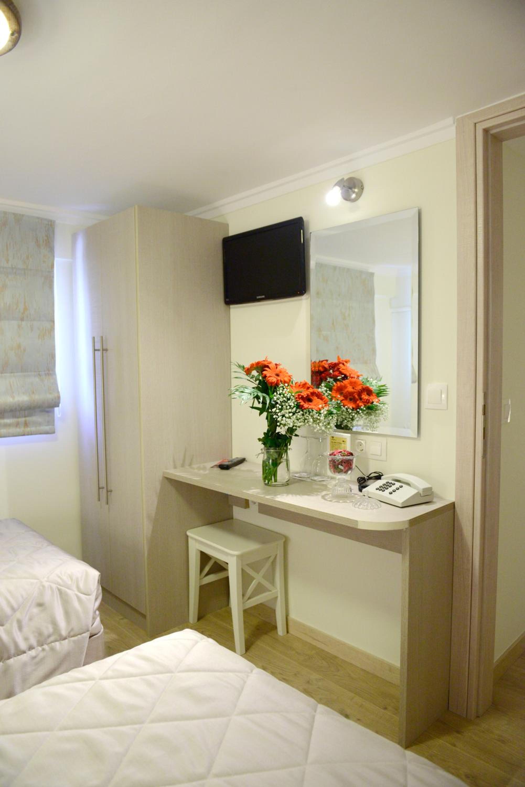 Quadruple Room photo 2