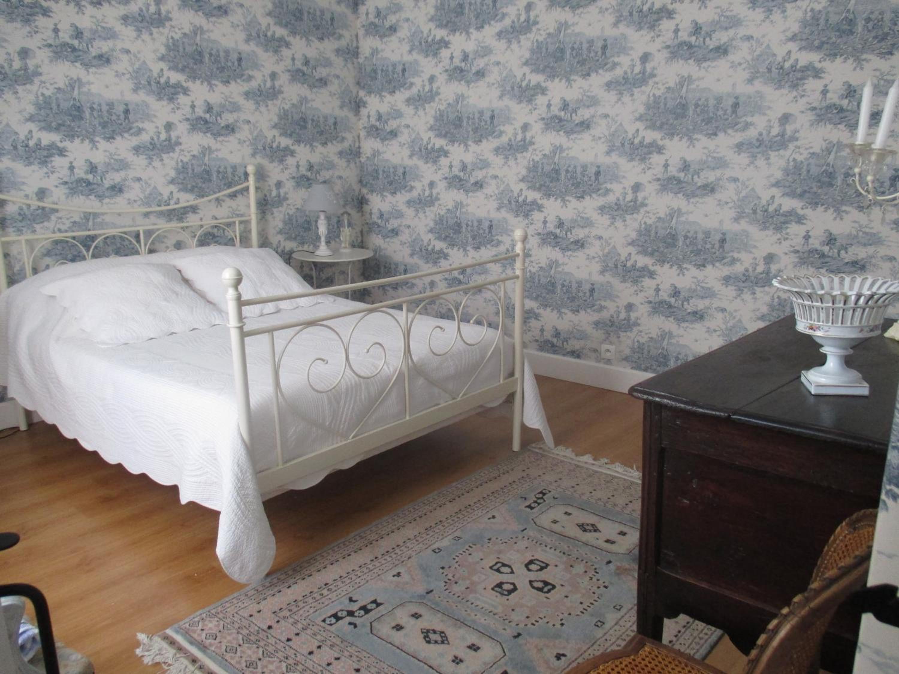 Double Room - Photo 3