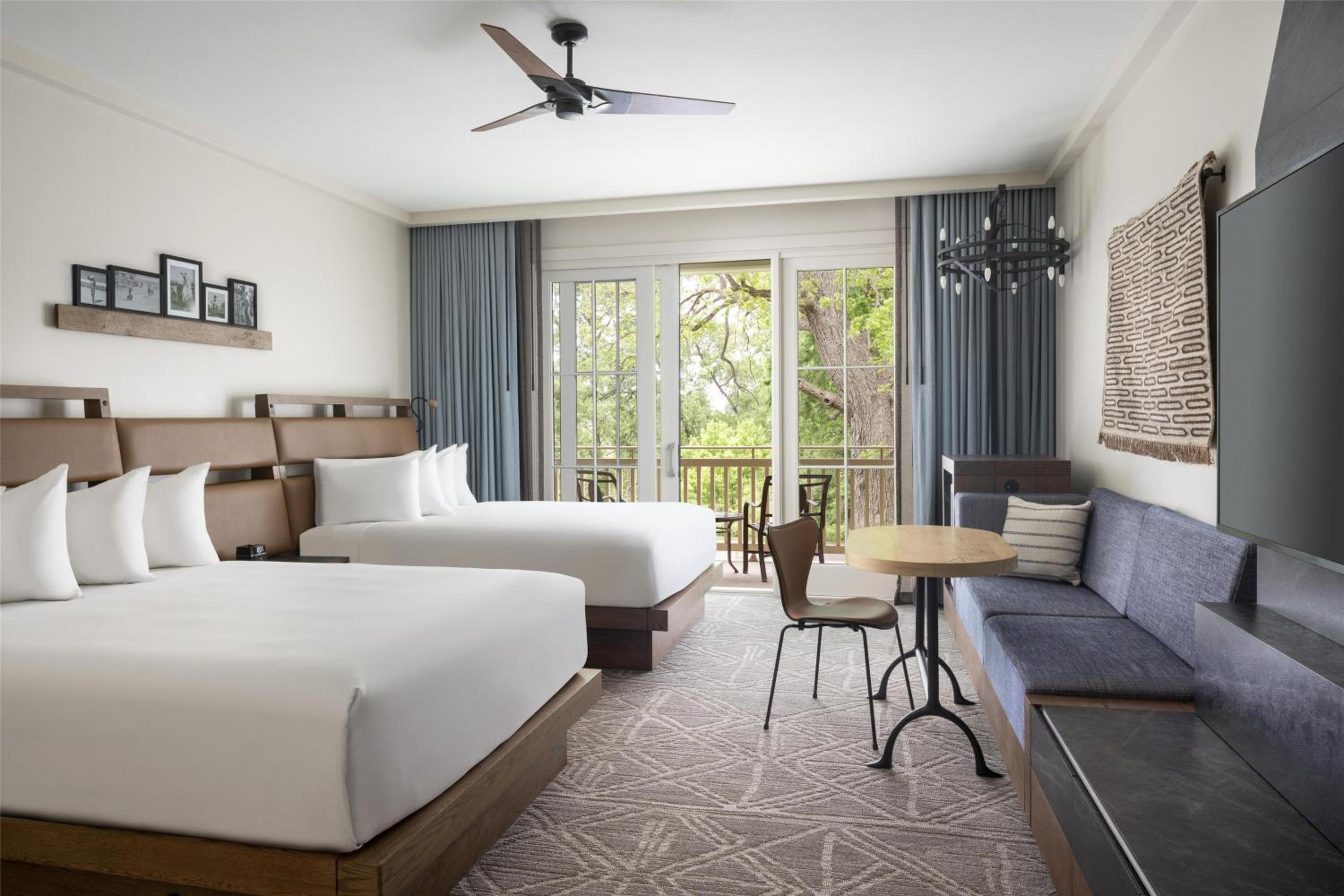 Connecting Room - Photo 2