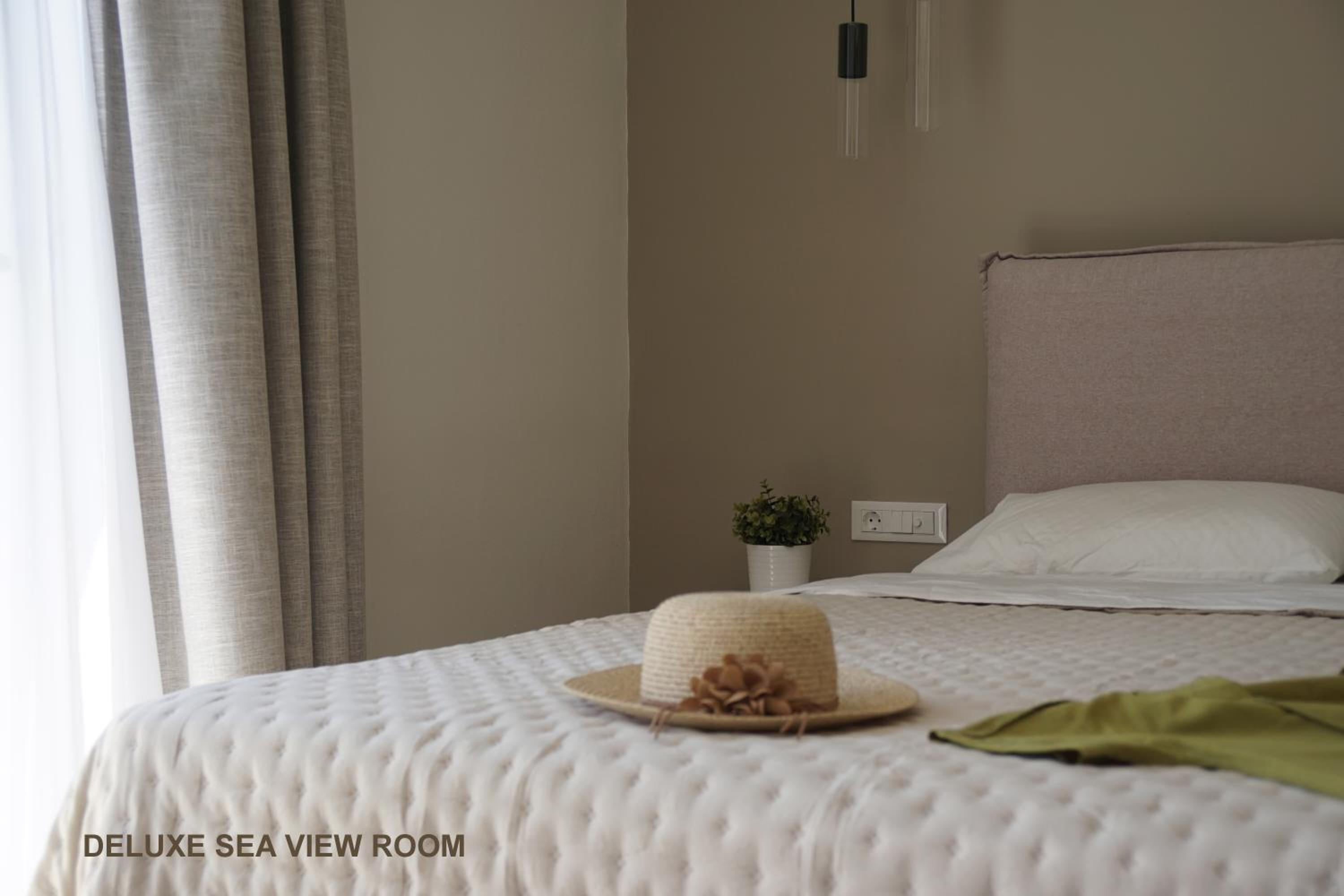 Deluxe Double Room with Sea View
