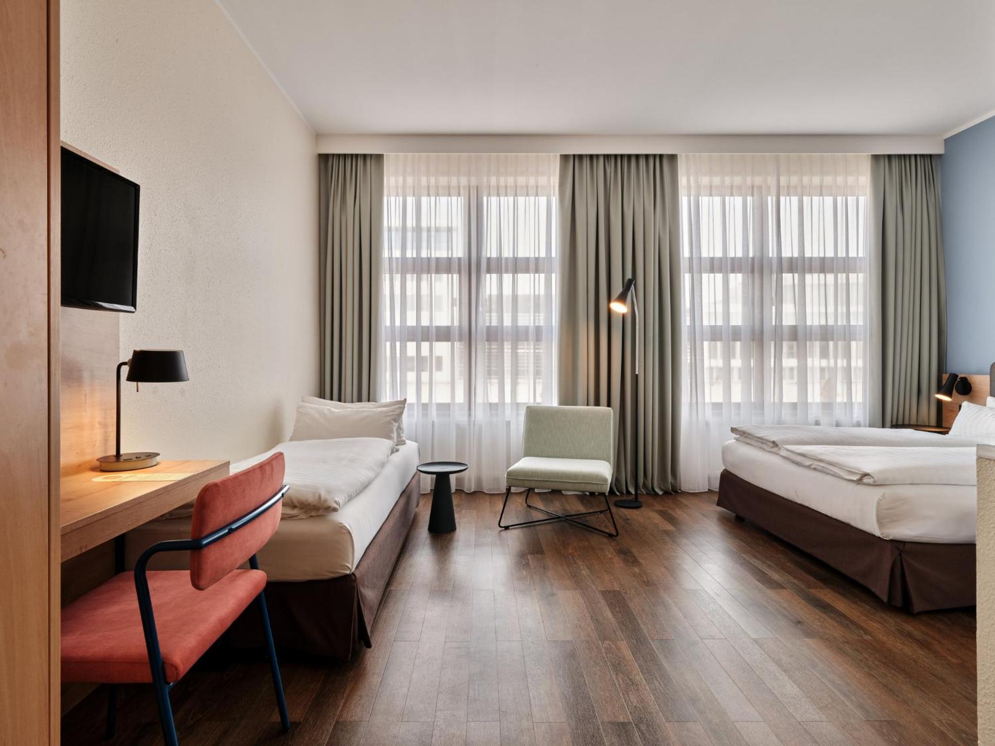 Premium Room thumbnail 5