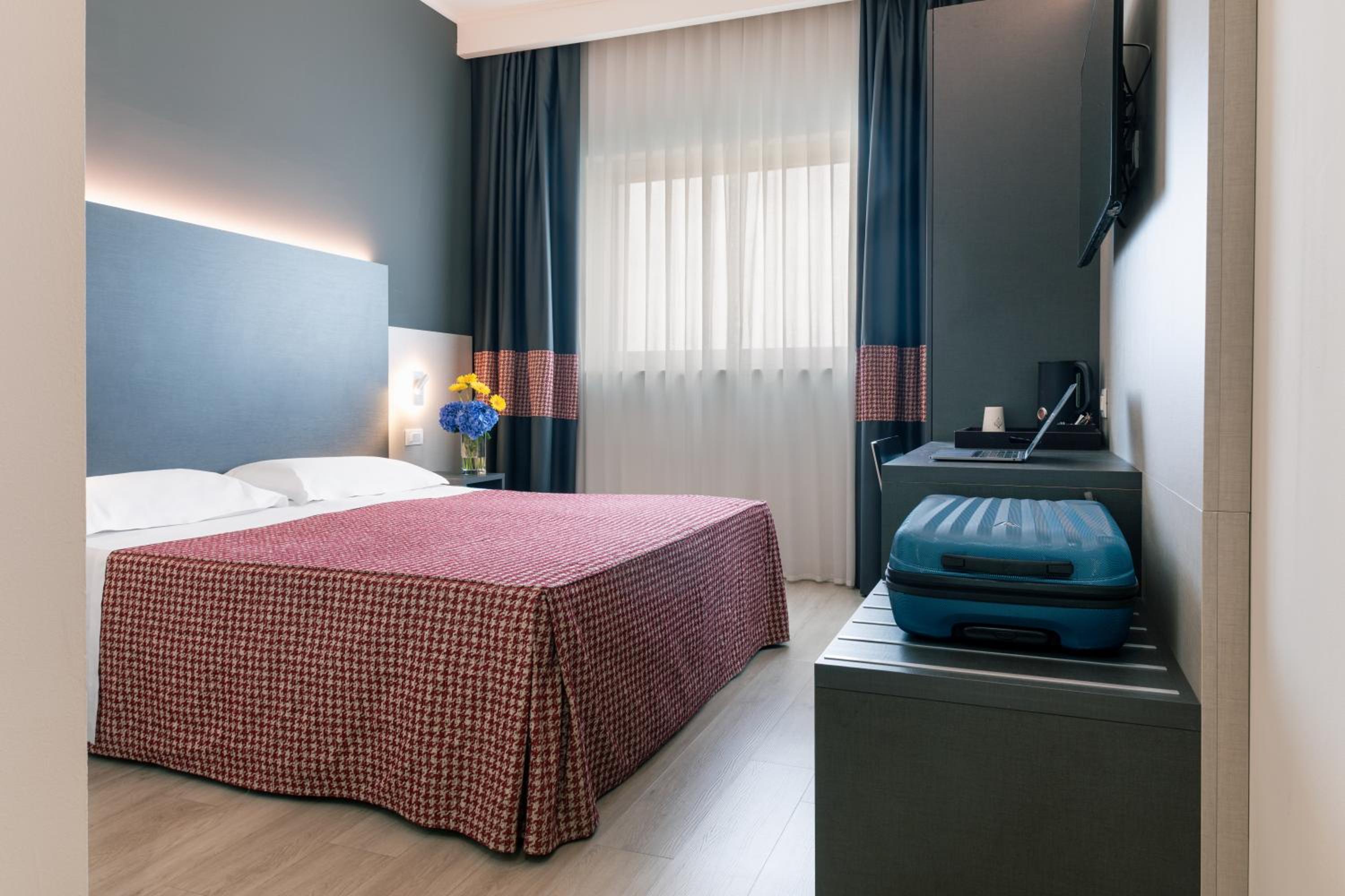 Superior Double or Twin Room - Photo 4