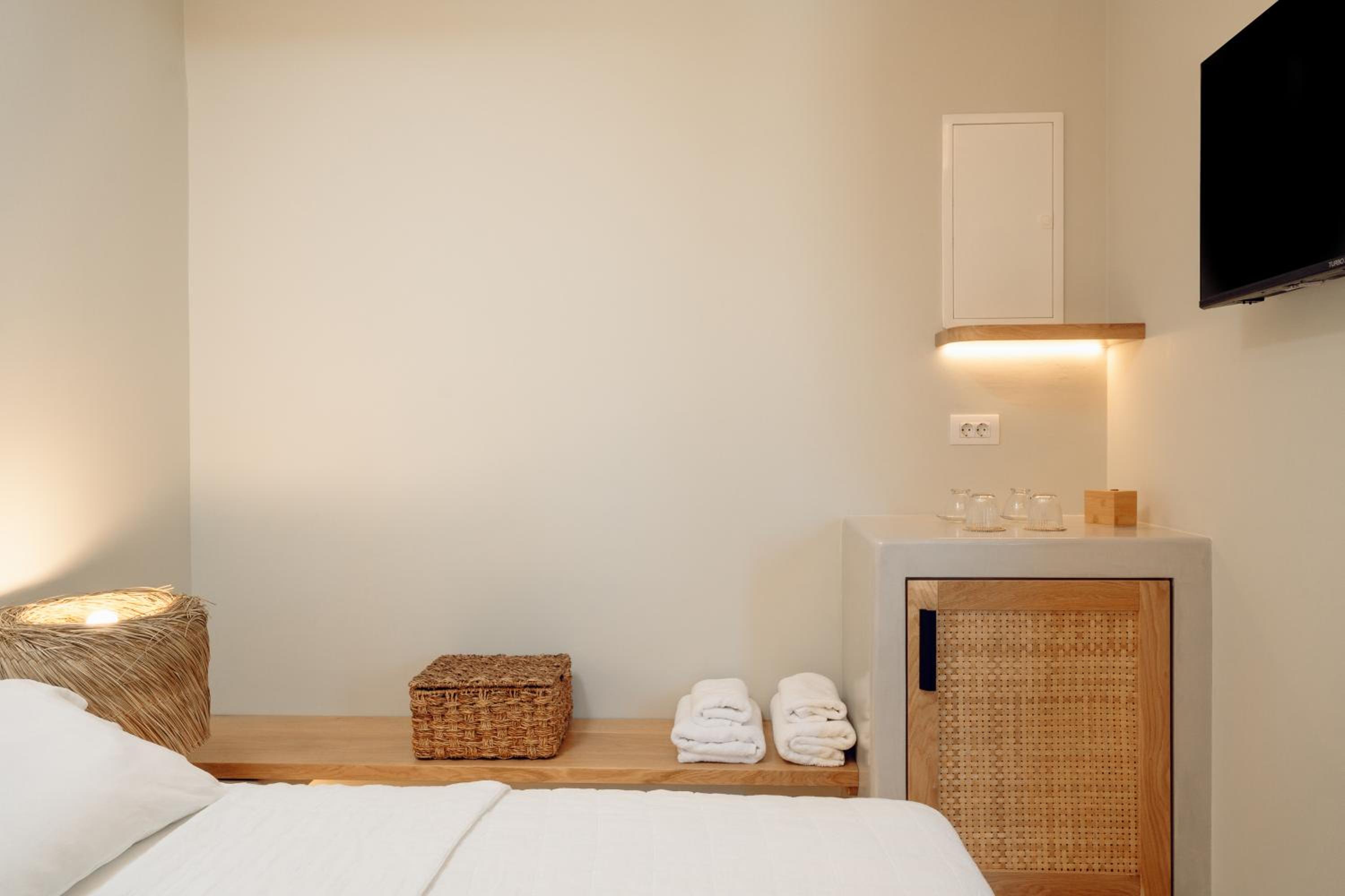 Deluxe Double or Twin Room with City View photo 1