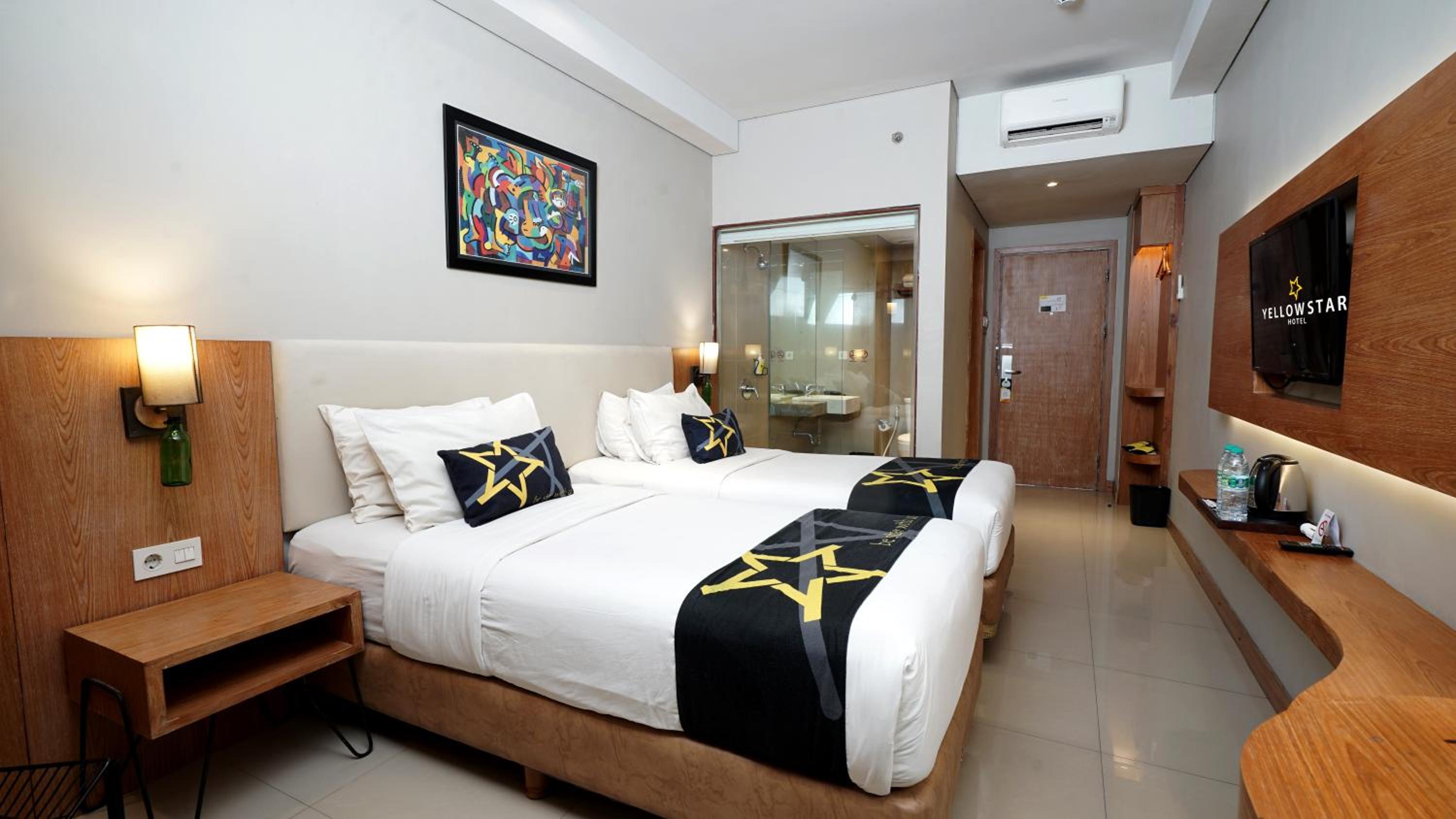 Deluxe Twin Room photo 2