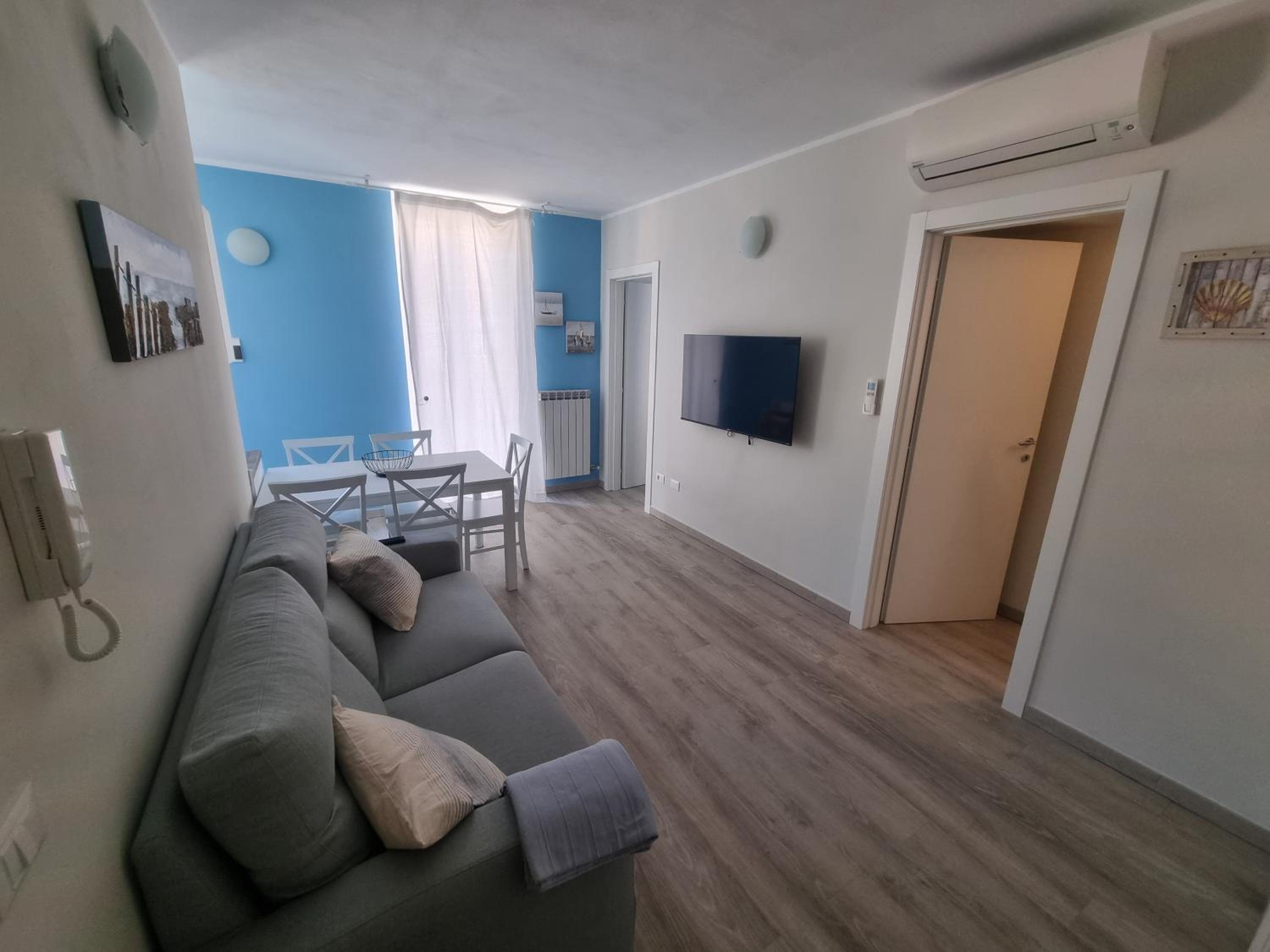 Two-Bedroom Apartment with Balcony photo 1