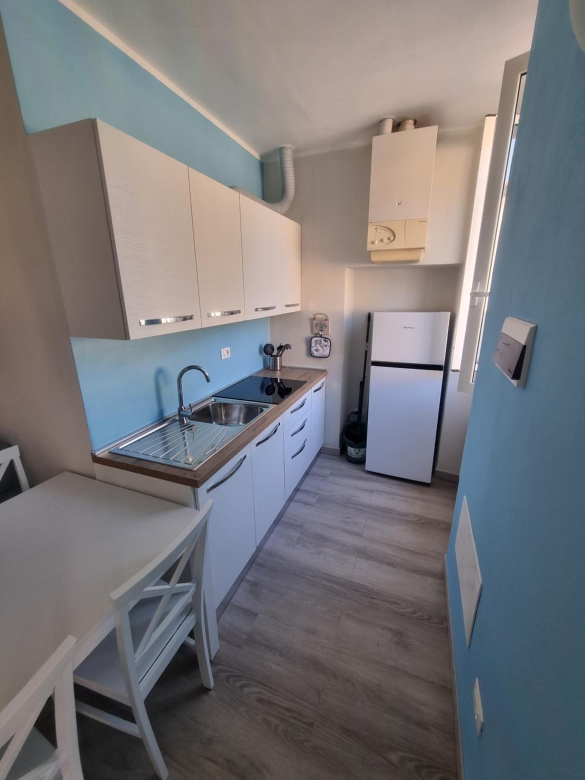 Two-Bedroom Apartment with Balcony photo 3