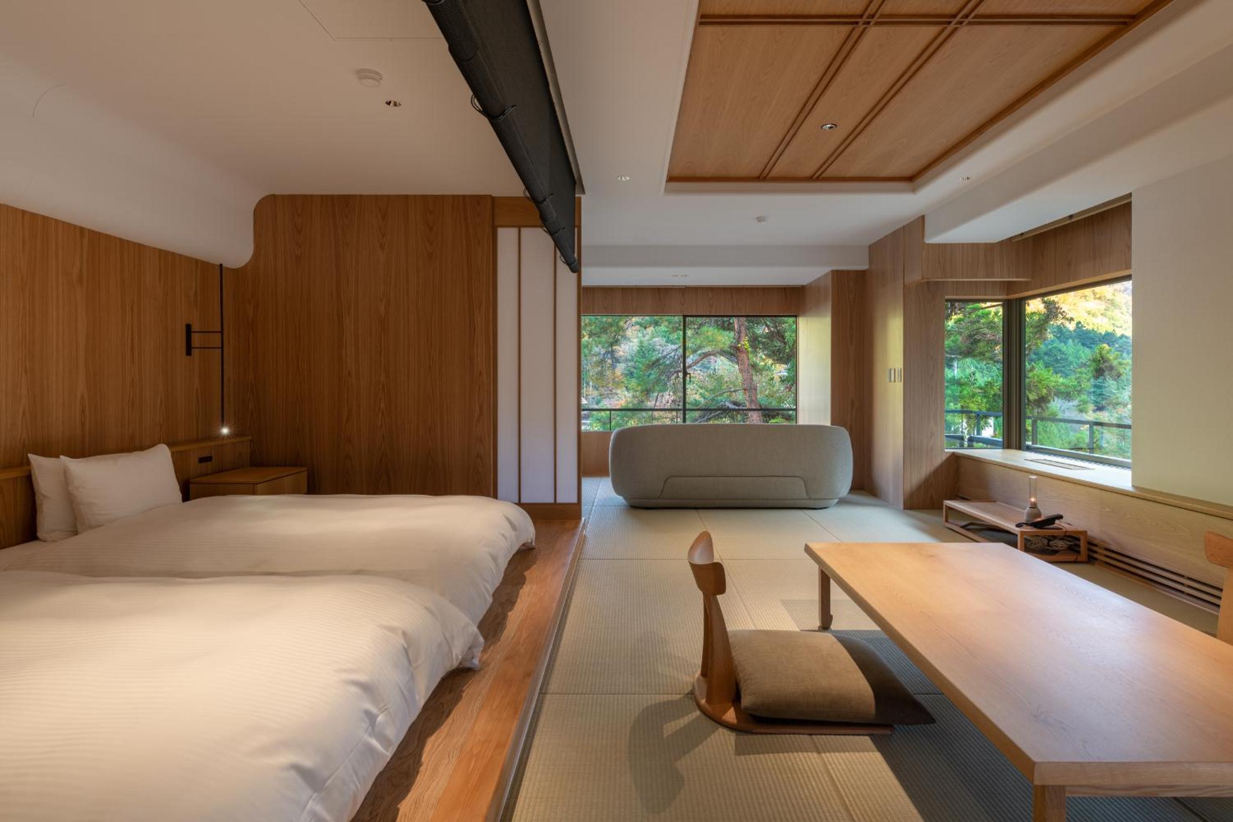 Twin Room with Private Bathroom photo 1