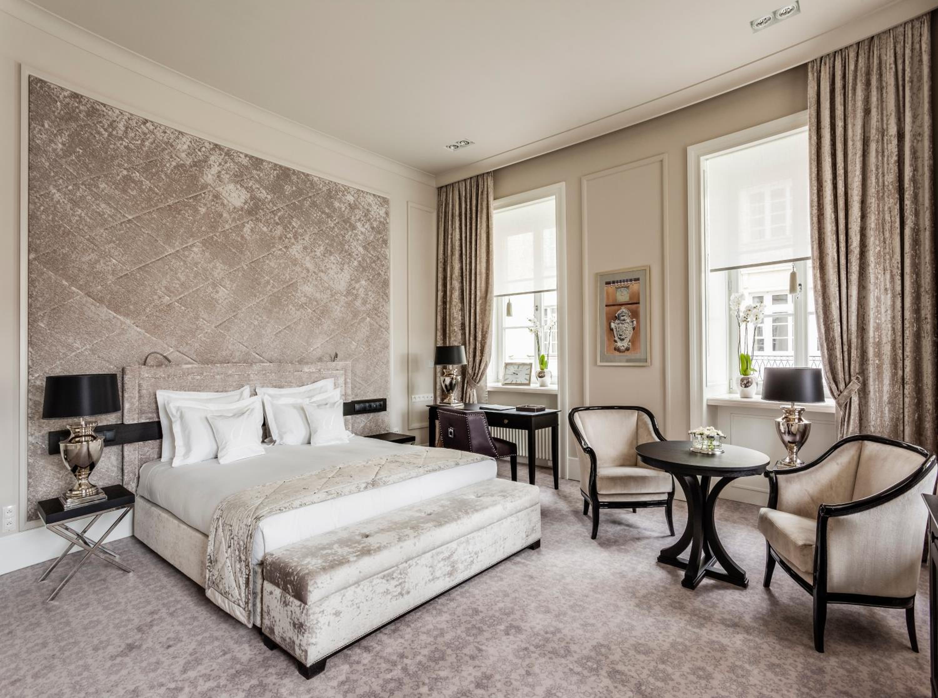 Superior King Room