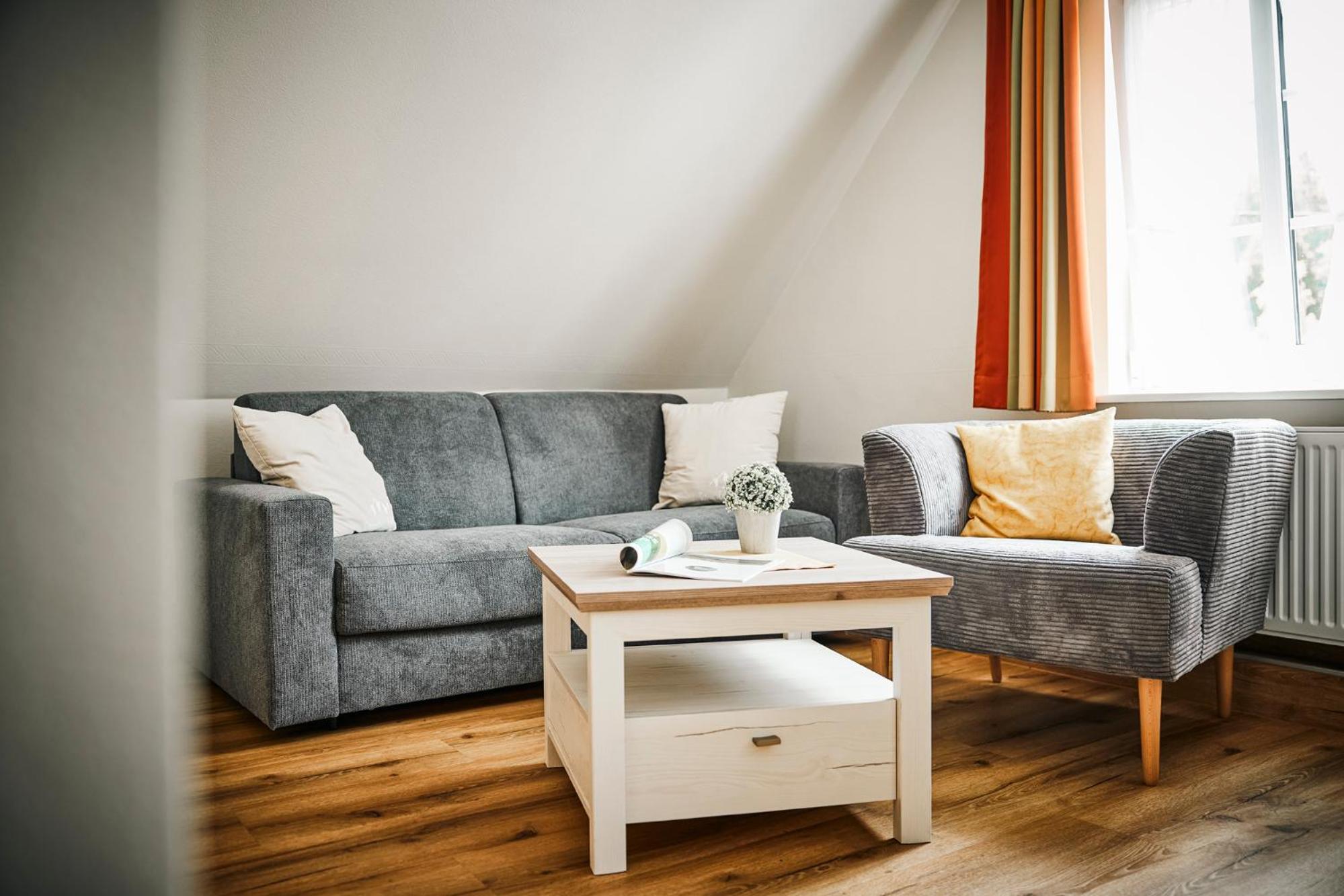Large Double Room photo 1