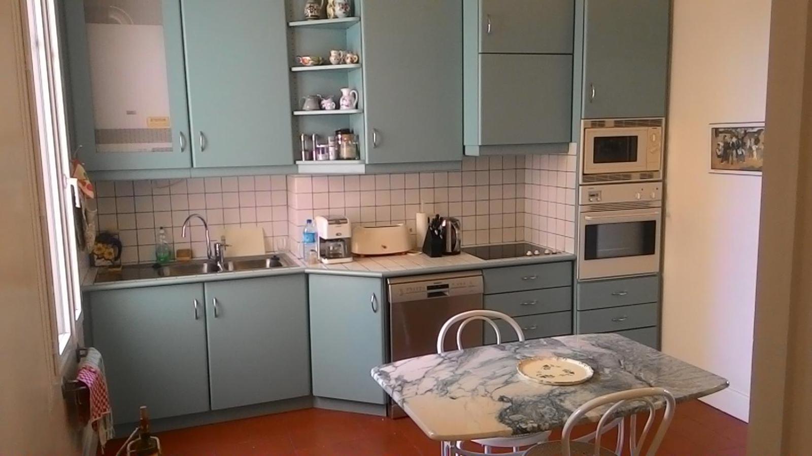 Three-Bedroom Apartment - Photo 4
