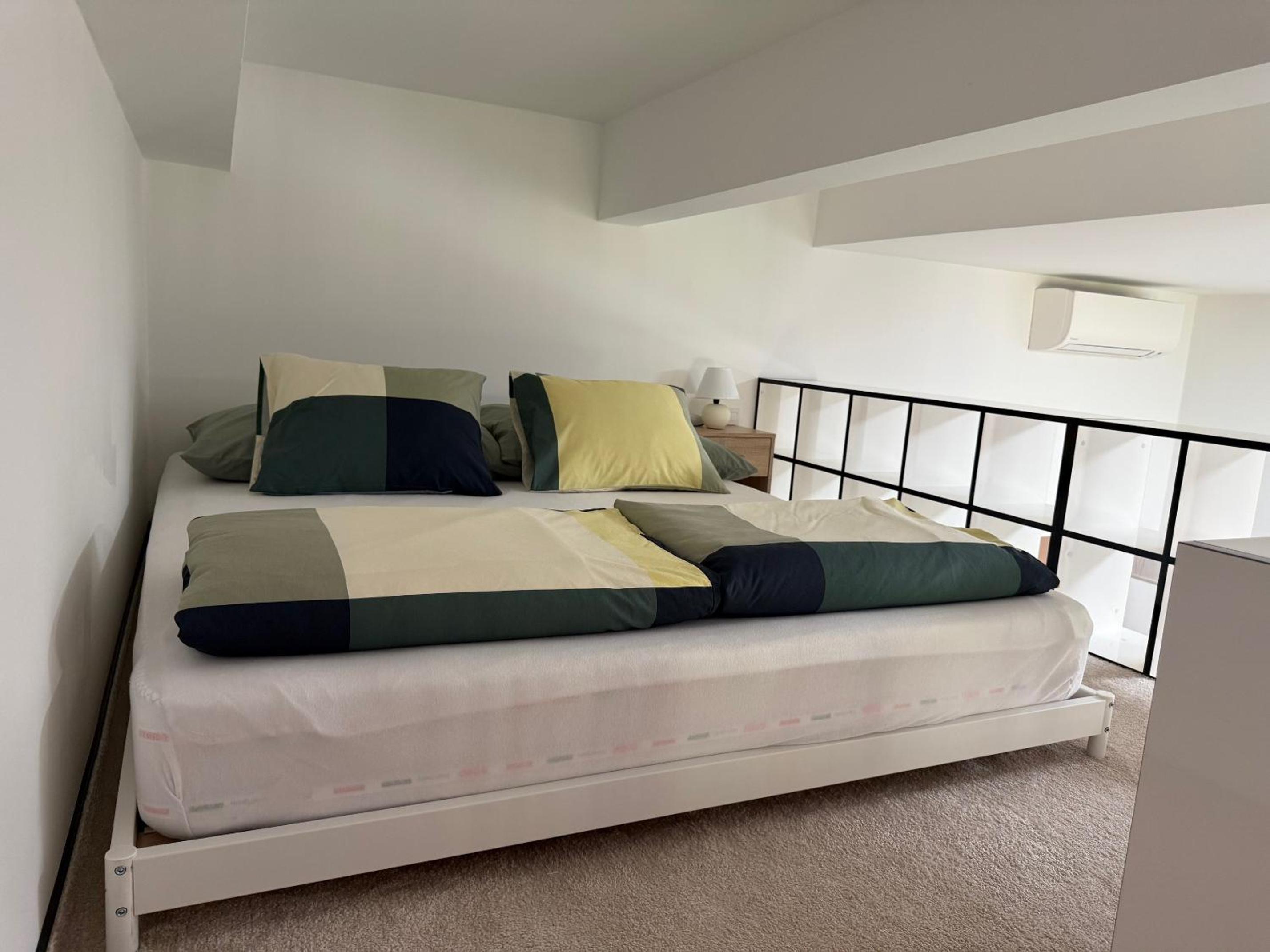 One-Bedroom Premium Apartment photo 1