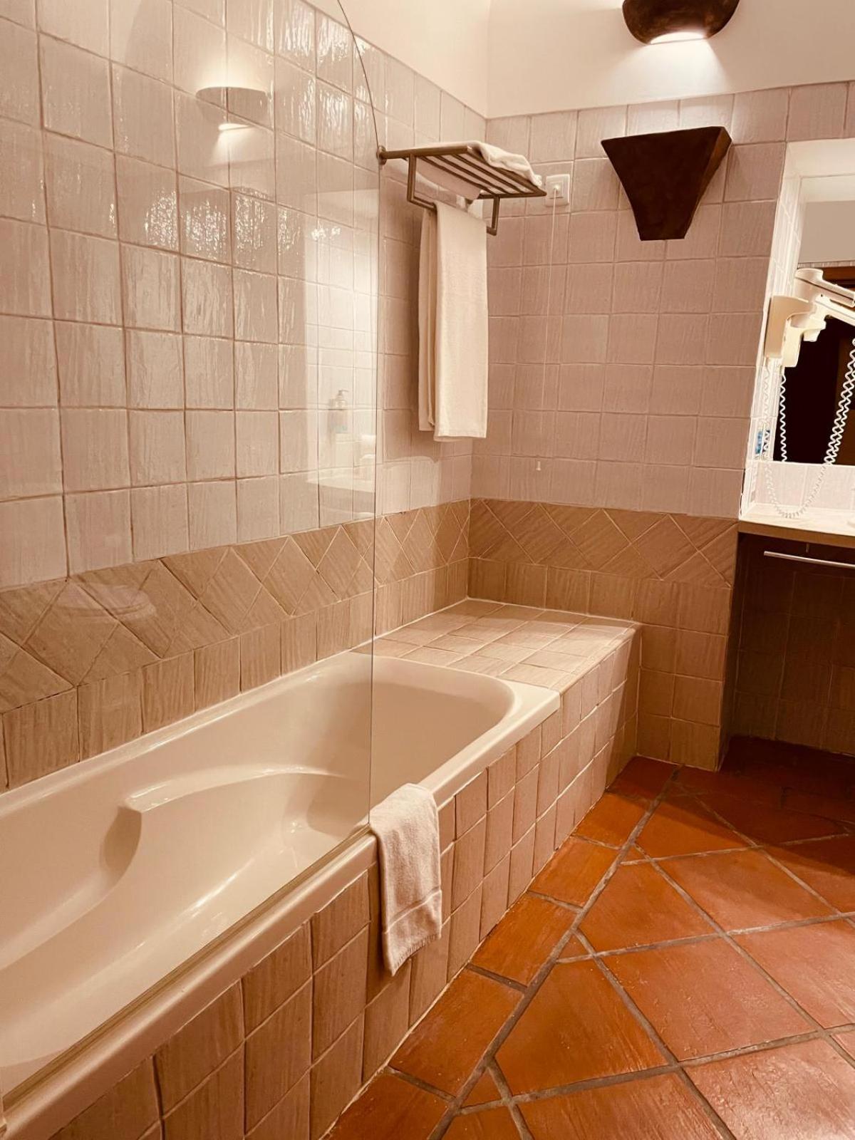 Superior Twin Room - Photo 6