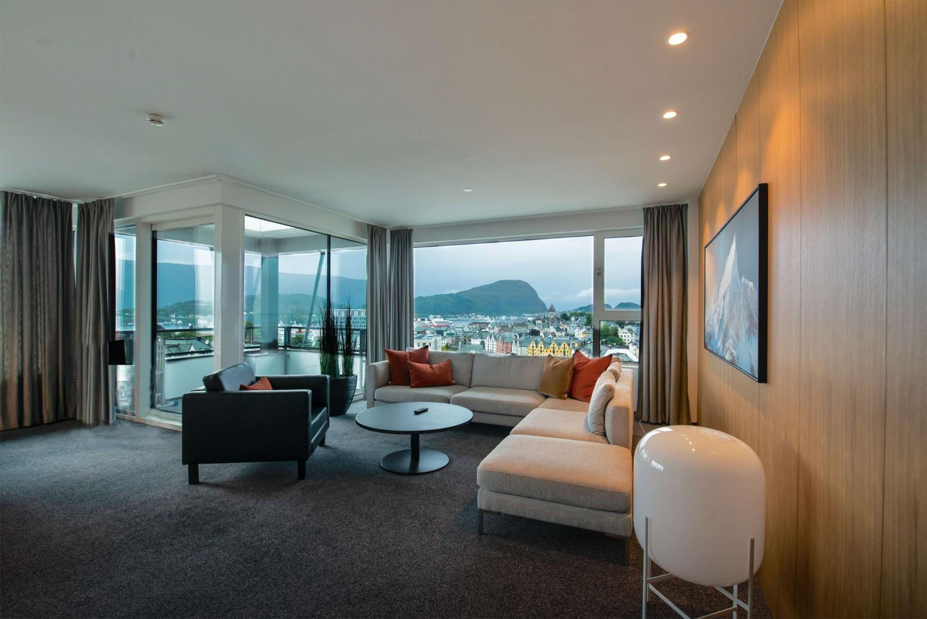 Presidential Suite photo 3