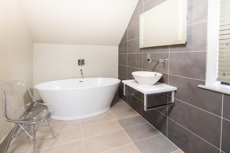 Executive Suite photo 2
