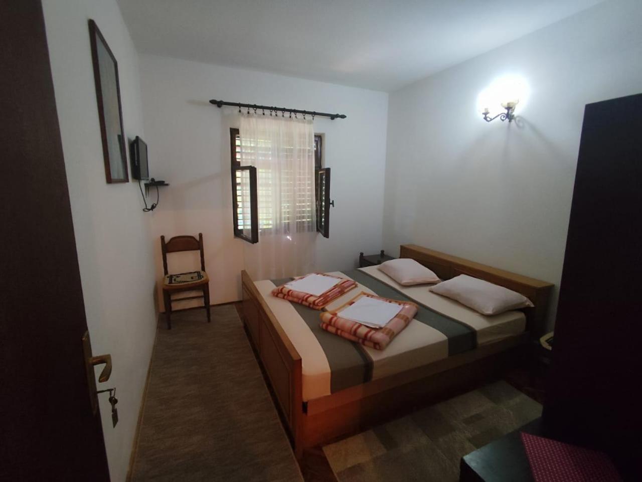 Two-Bedroom Apartment with Terrace photo 2