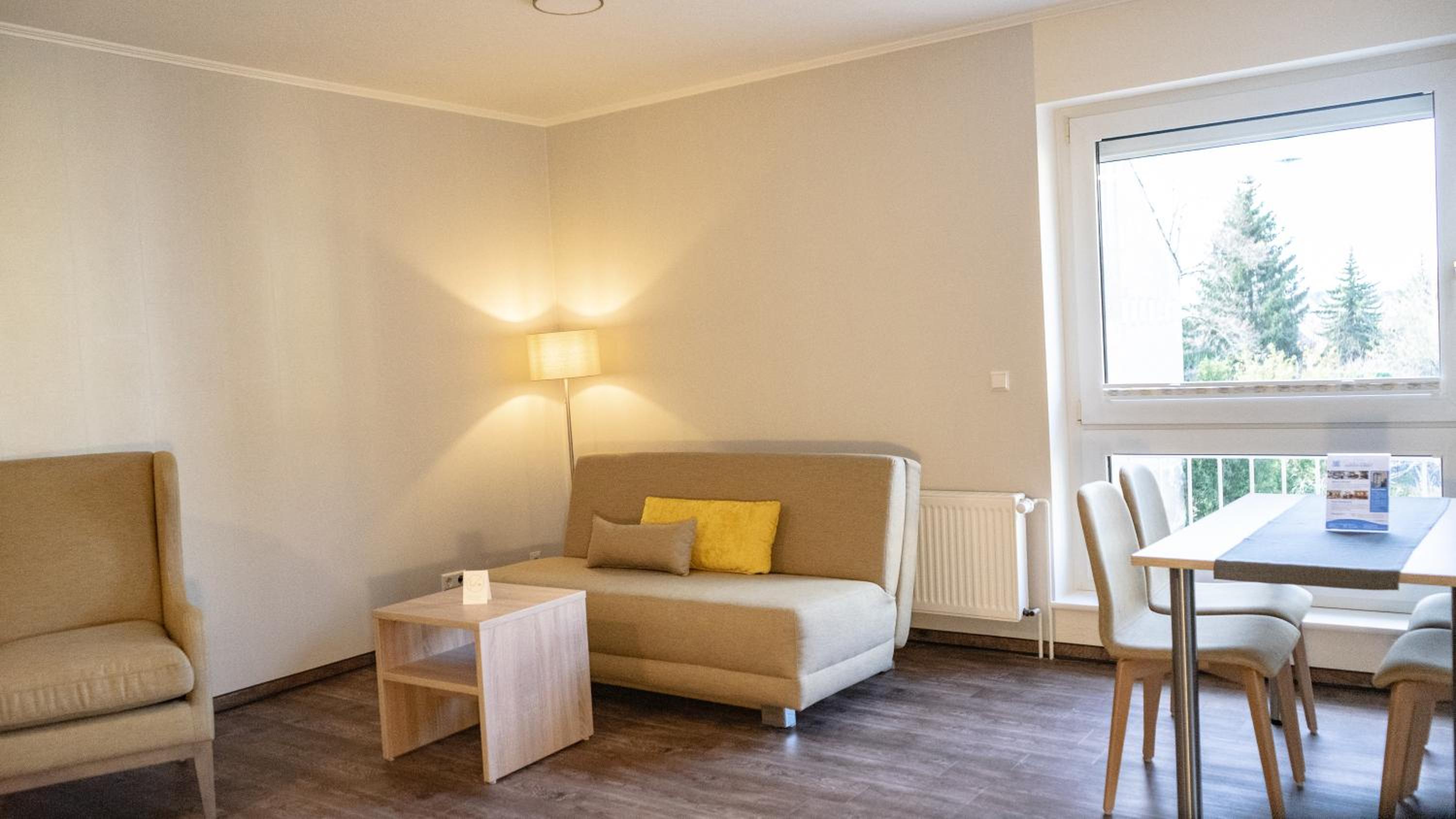 Family Room photo 3