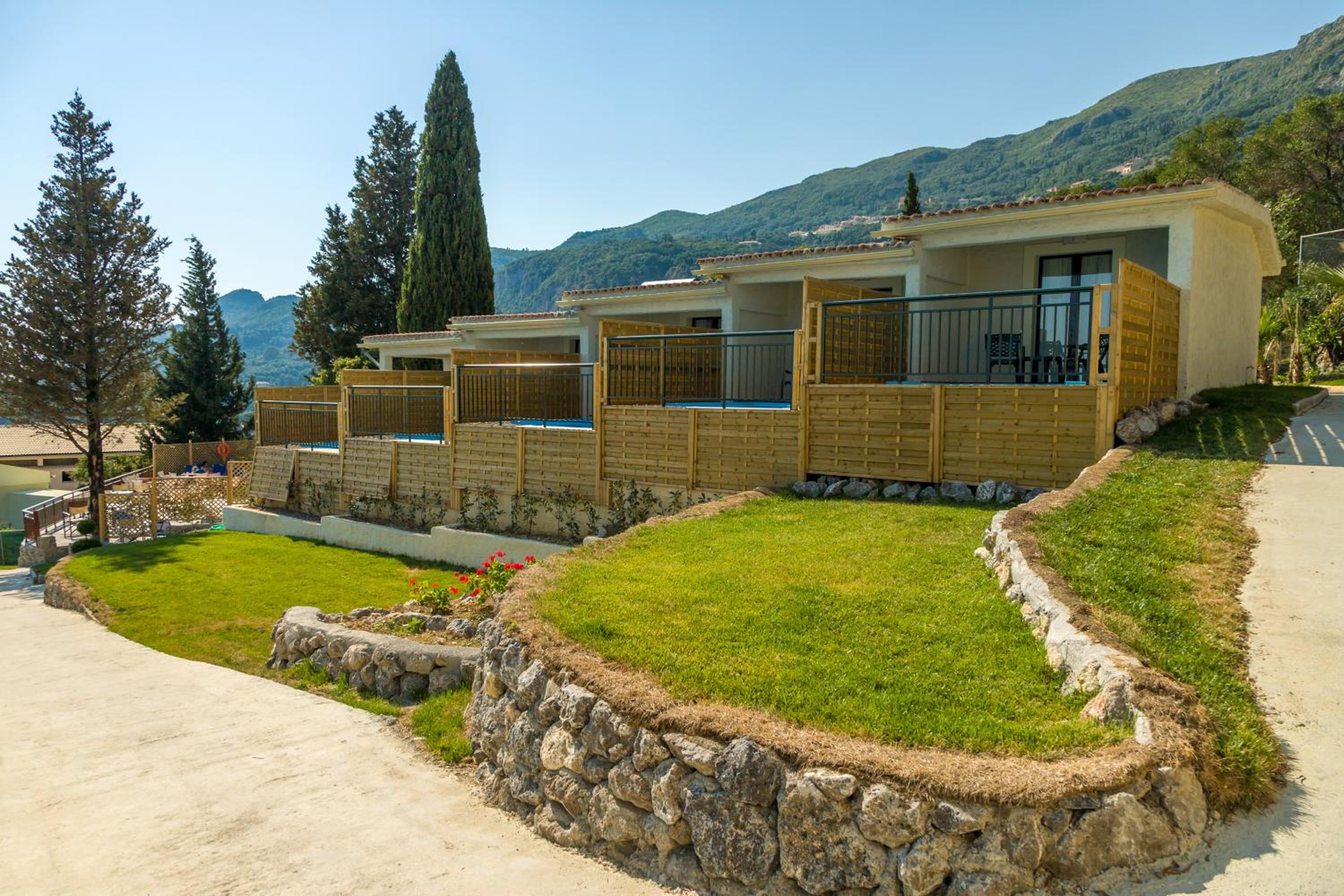 Luxury Bungalow with Private Pool photo 3