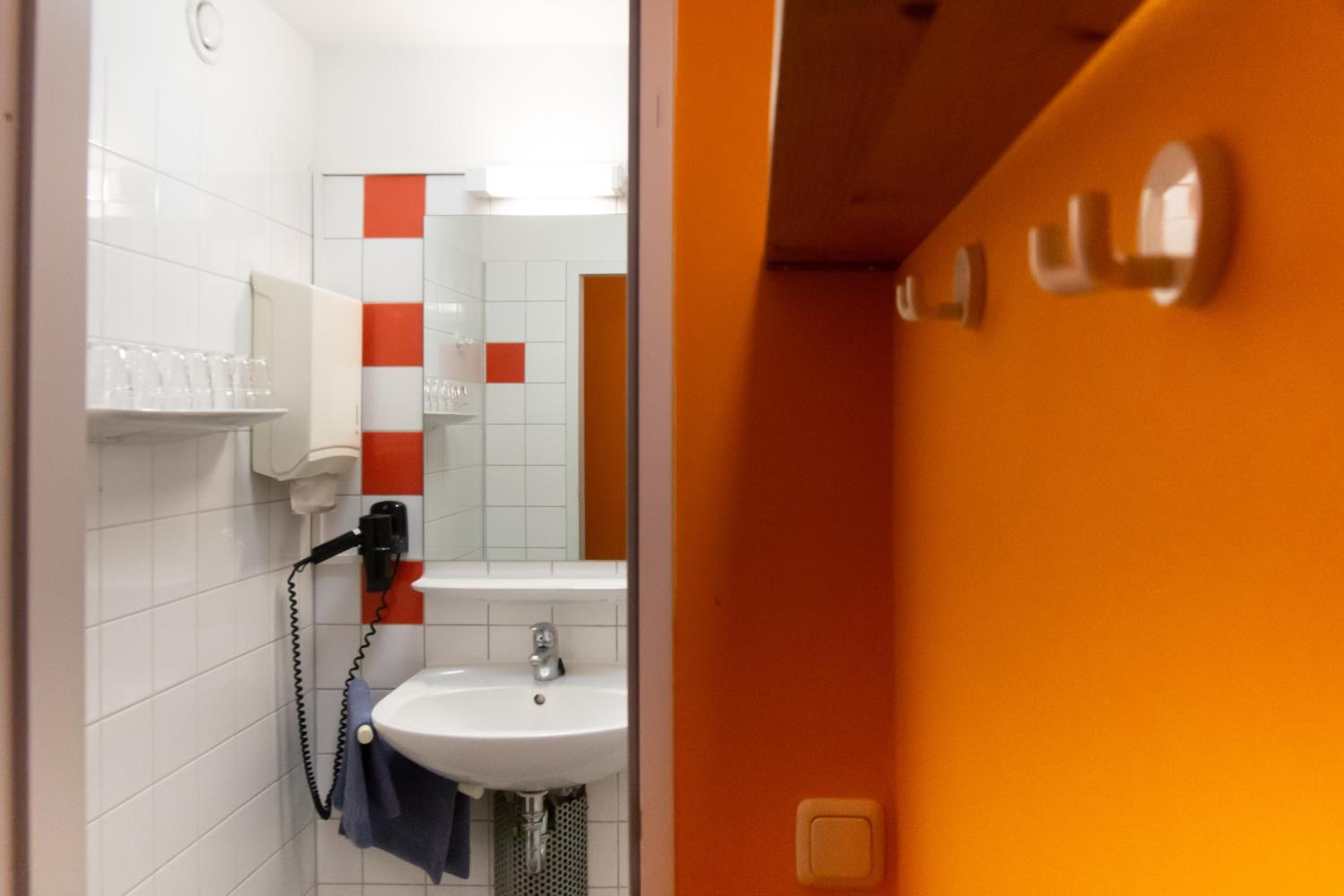 Mixed Dormitory Room